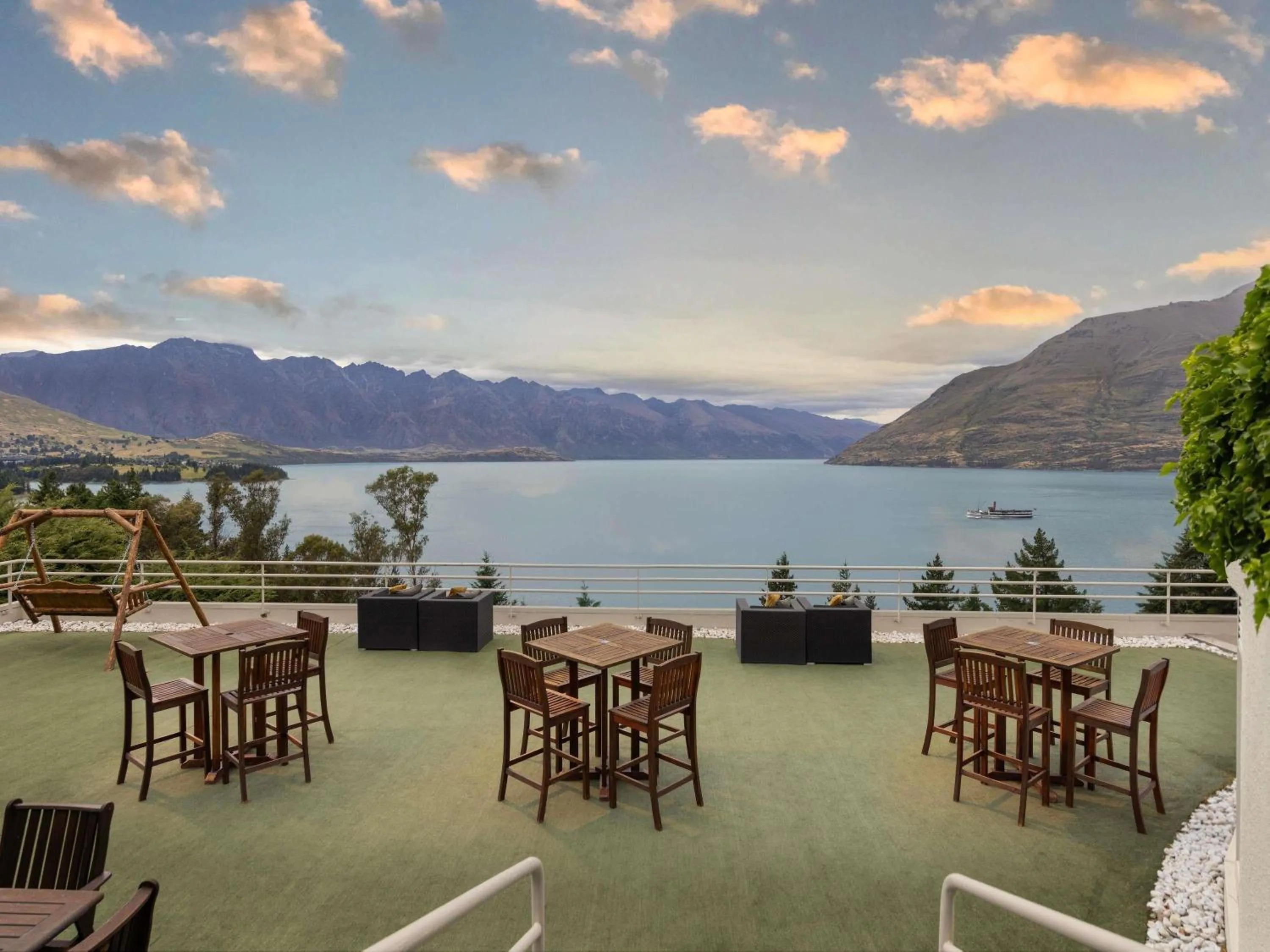 Property building in Mercure Queenstown Resort