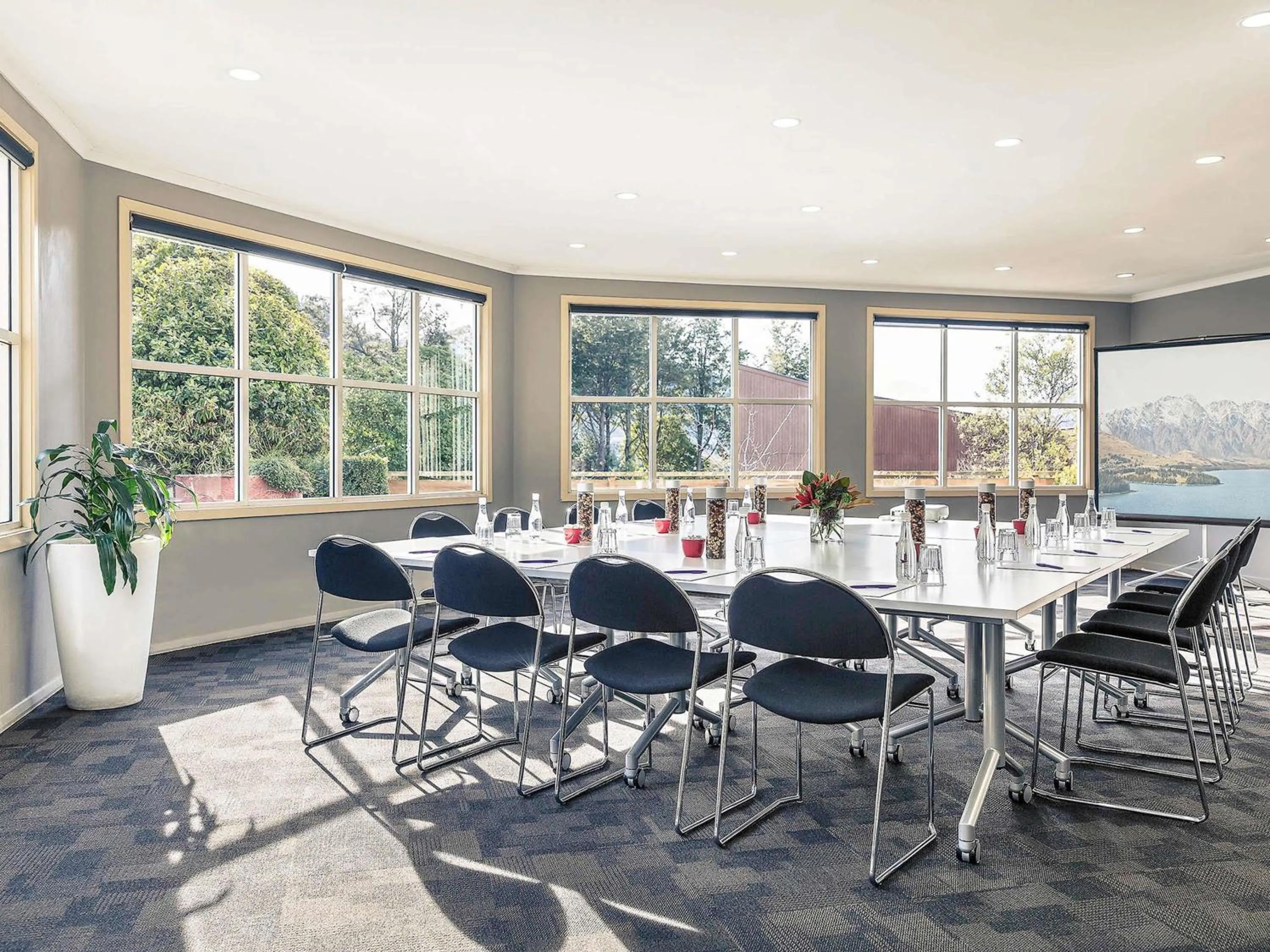 Meeting/conference room in Mercure Queenstown Resort