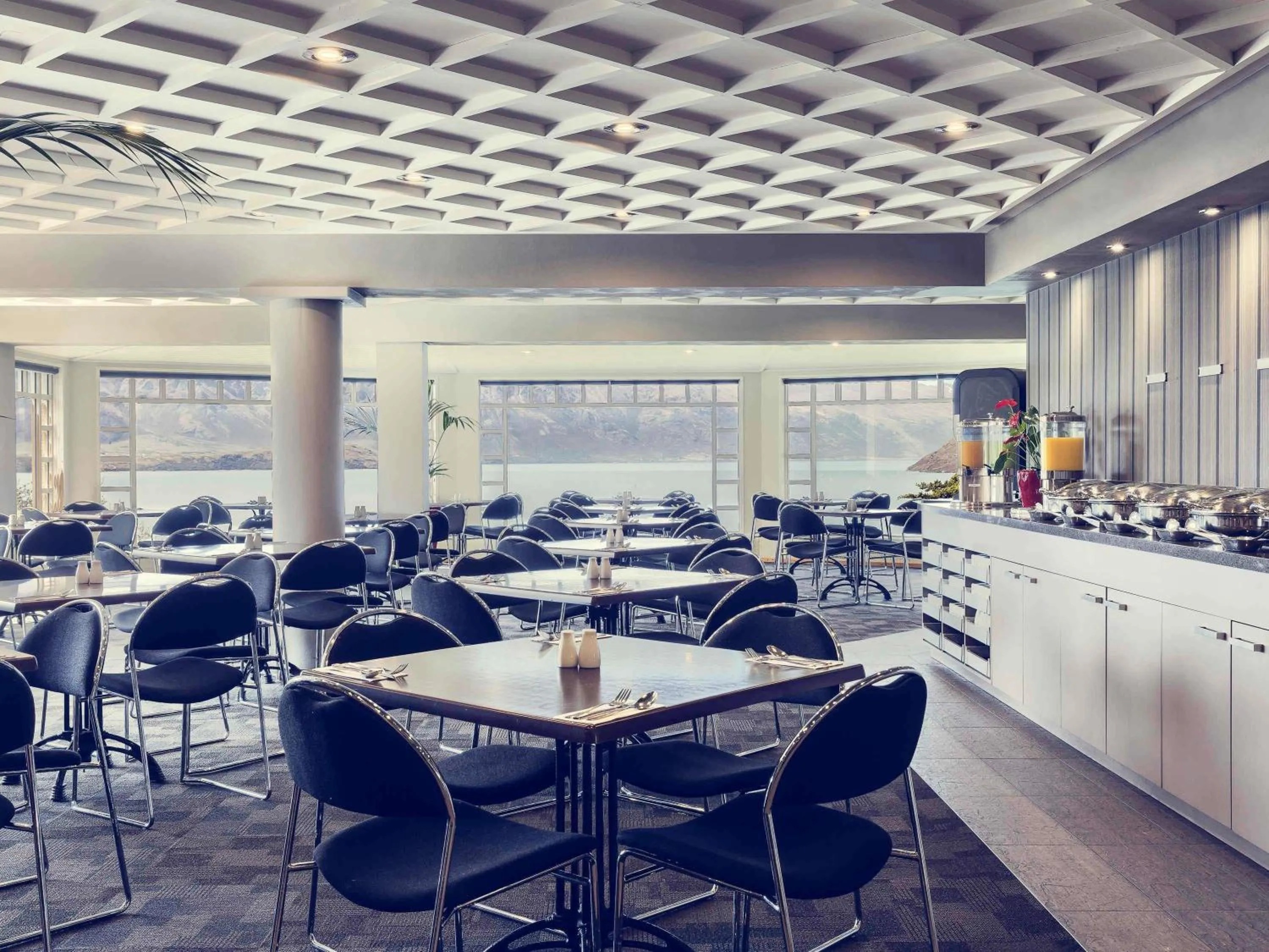 Breakfast in Mercure Queenstown Resort