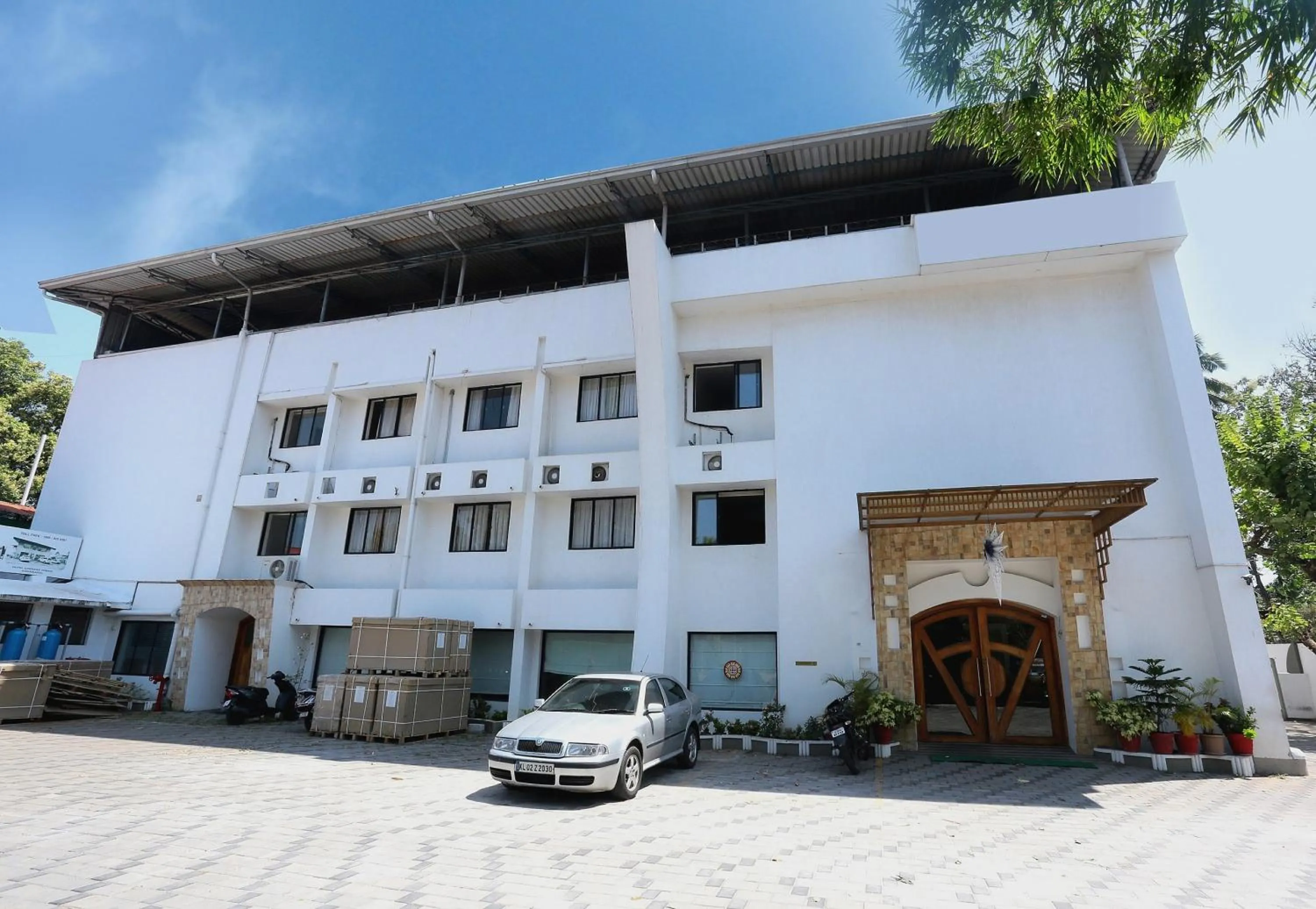 Facade/entrance in Townhouse Dona Castle