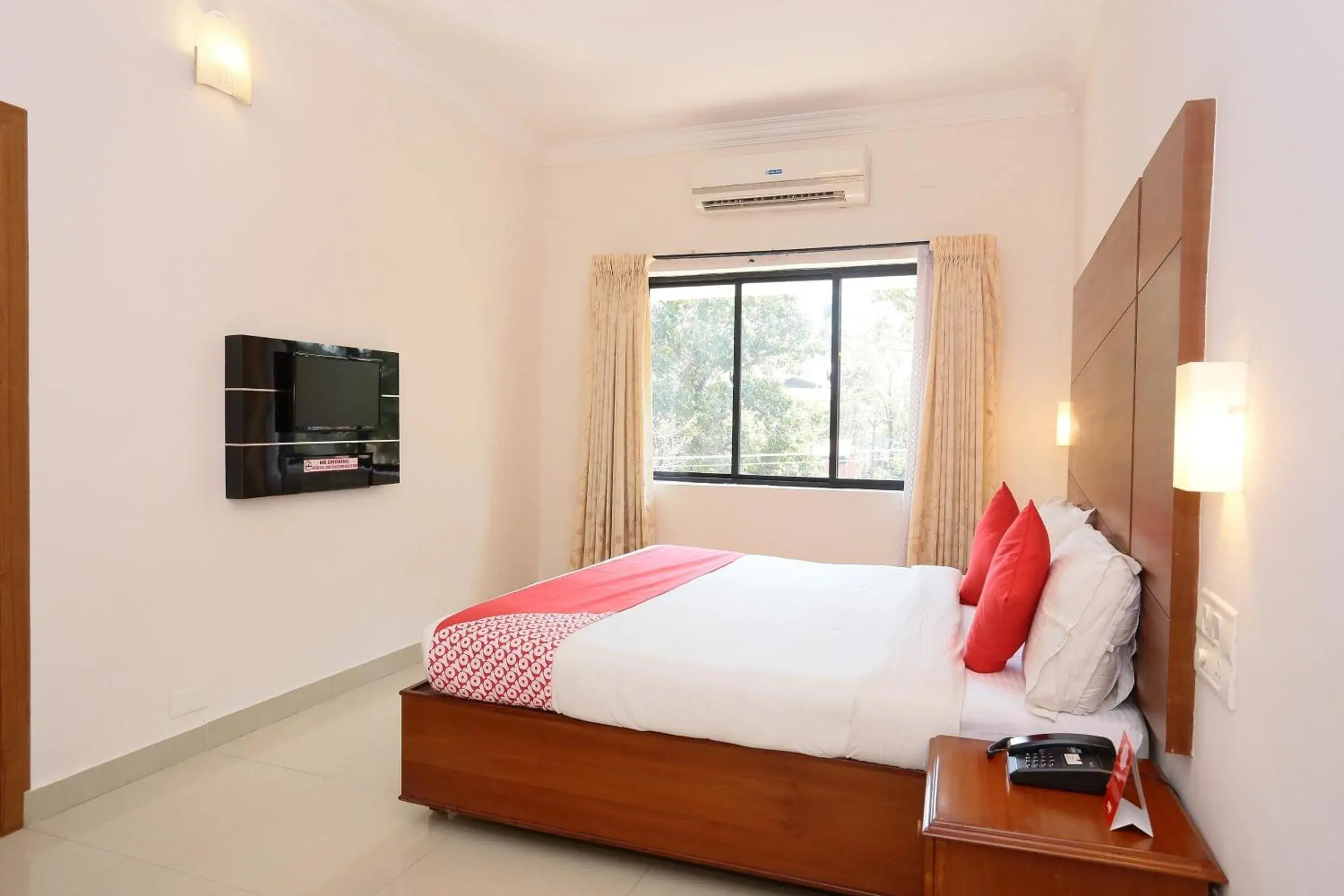 Bedroom, Bed in Super Townhouse Dona Castle Bedroom, Bed in Super Townhouse Dona Castle