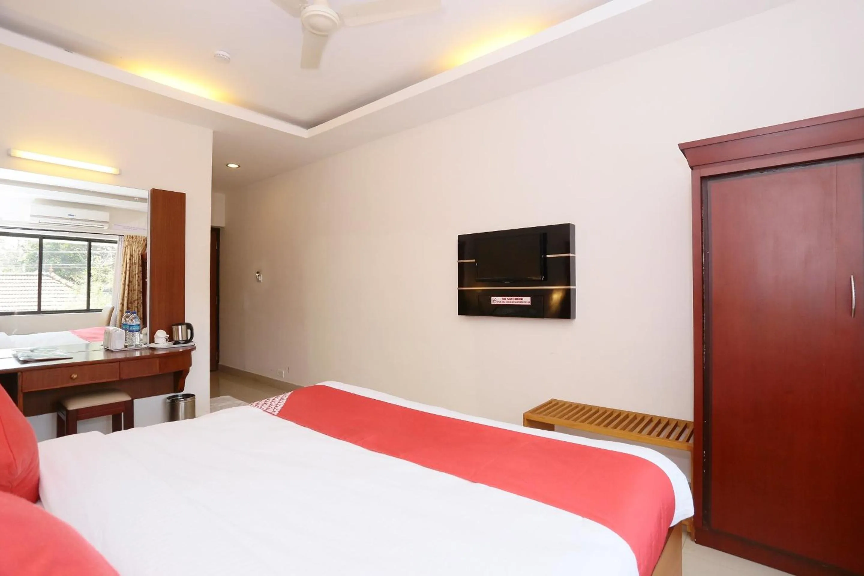 Bedroom, Bed in Townhouse Dona Castle