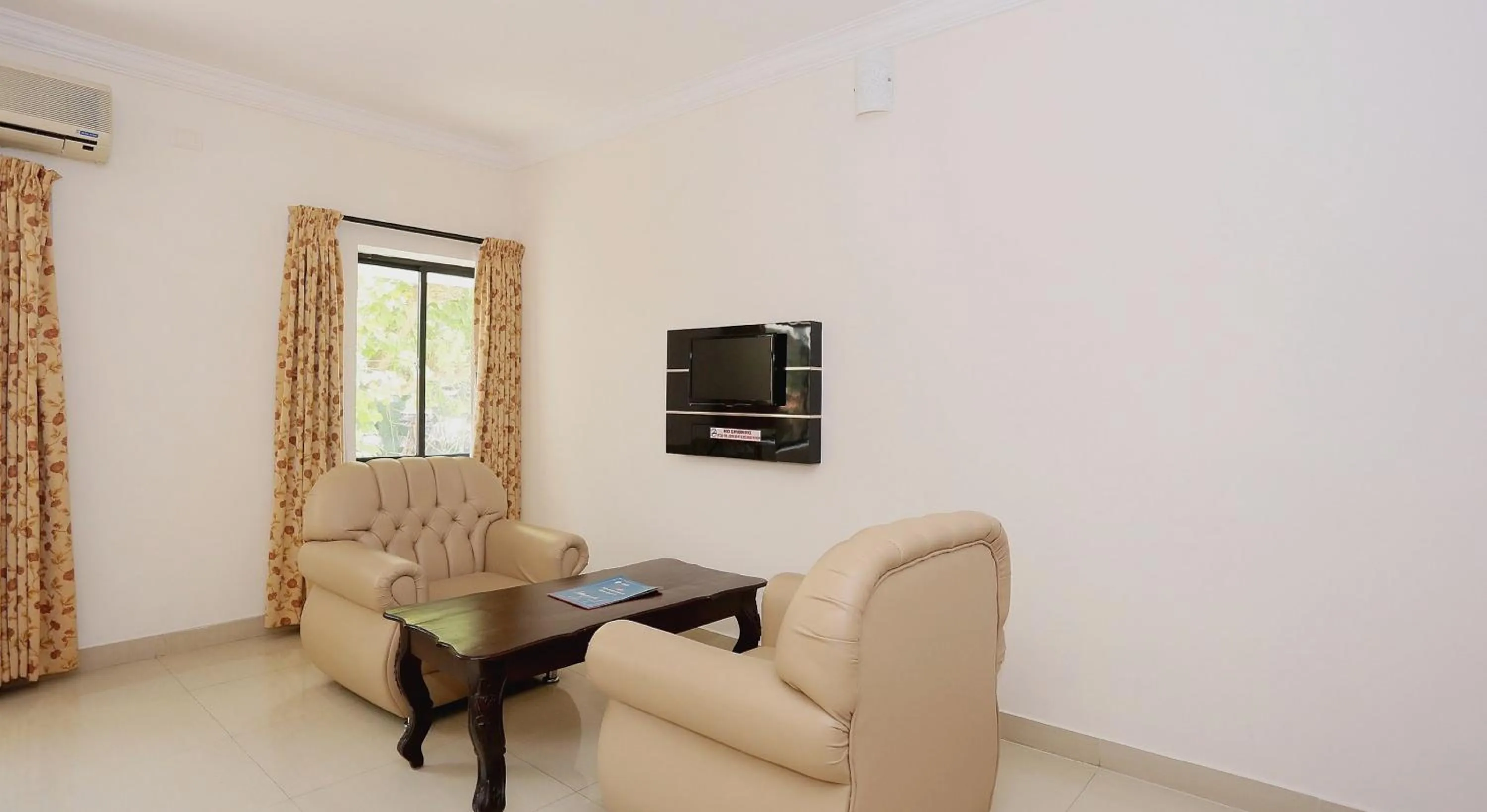 Lobby or reception in Townhouse Dona Castle