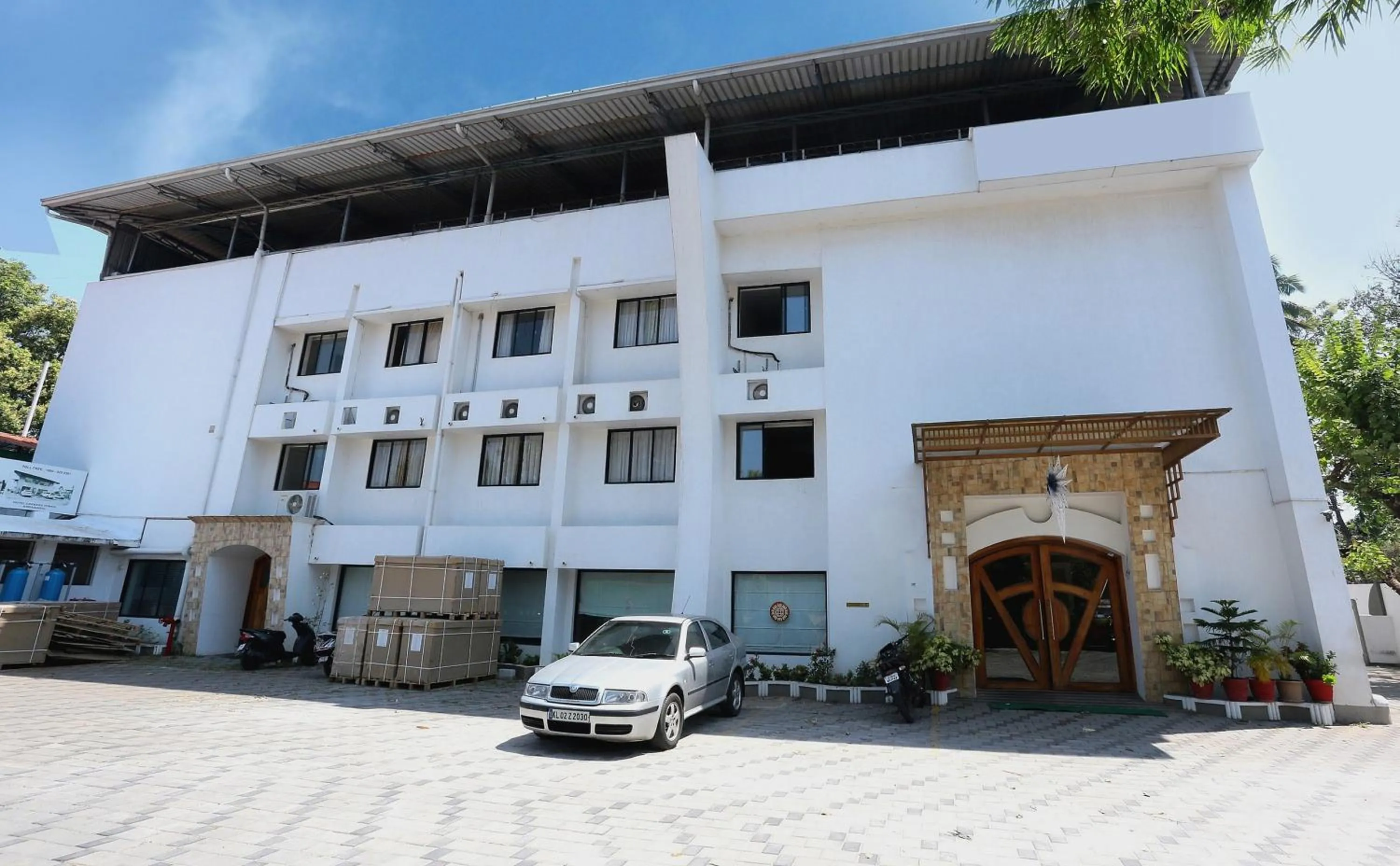 Facade/entrance in Townhouse Dona Castle