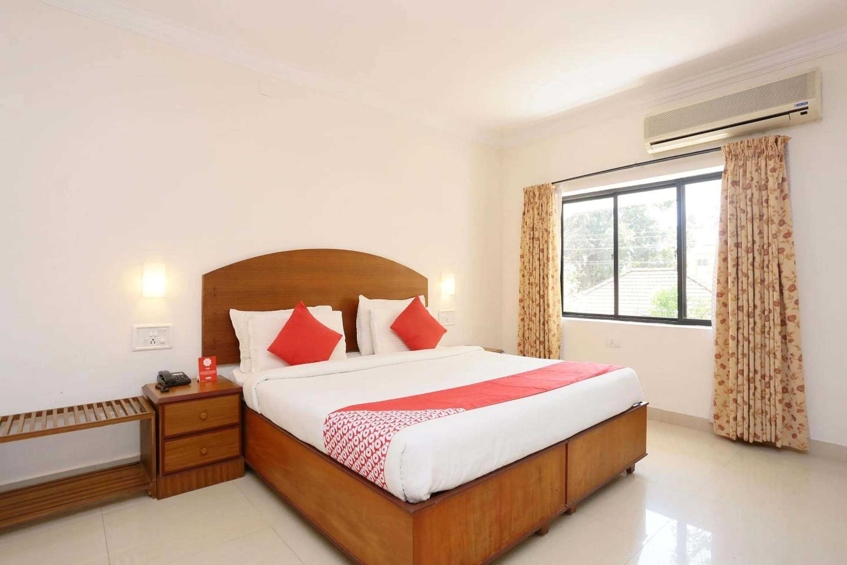 Bedroom, Bed in Townhouse Dona Castle