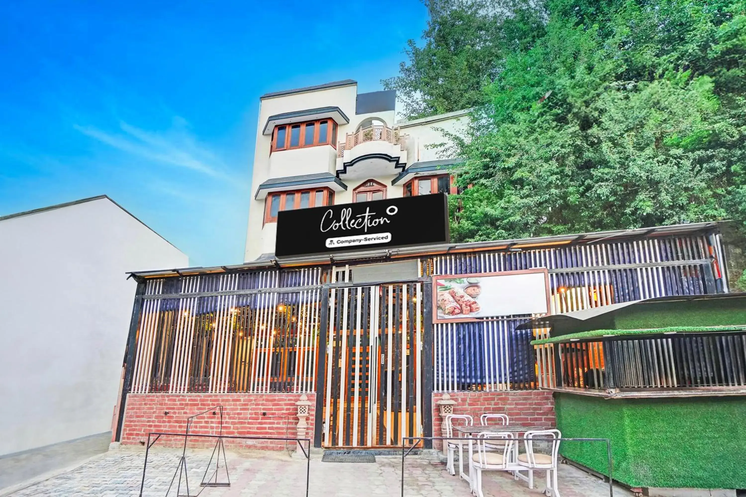 Facade/entrance in Super Collection O Mathura Near Railway Station Facade/entrance in Super Collection O Mathura Near Railway Station