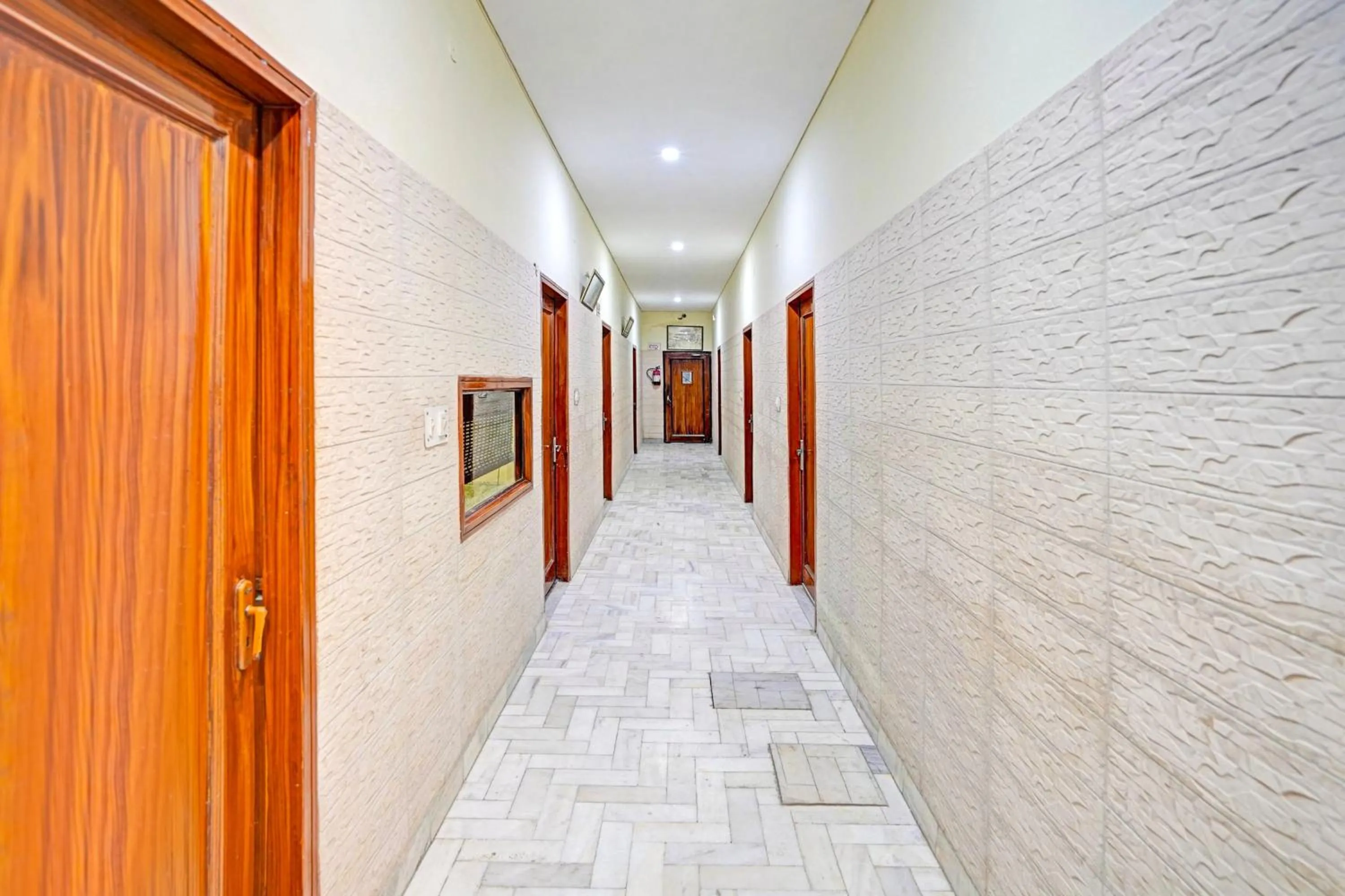 Lobby or reception in Super Collection O Mathura Near Railway Station