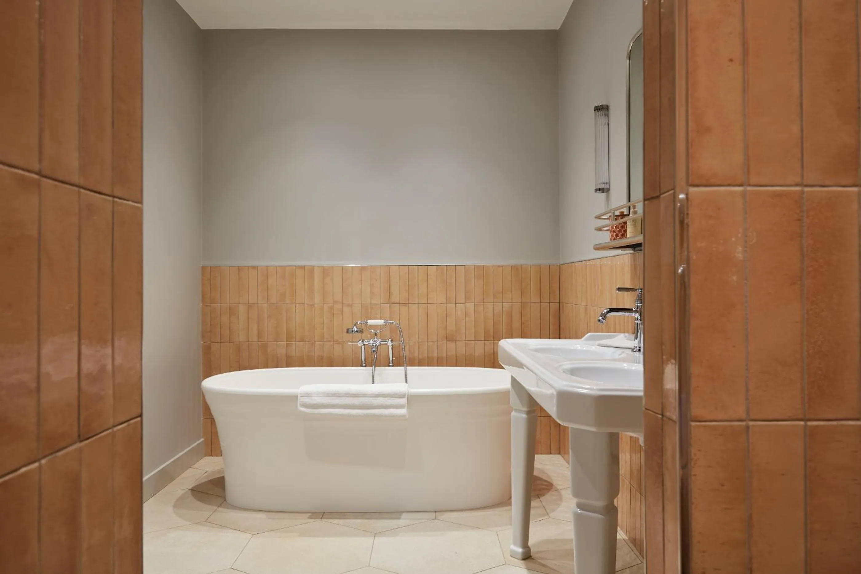 Bathroom in La Closerie des Capucines