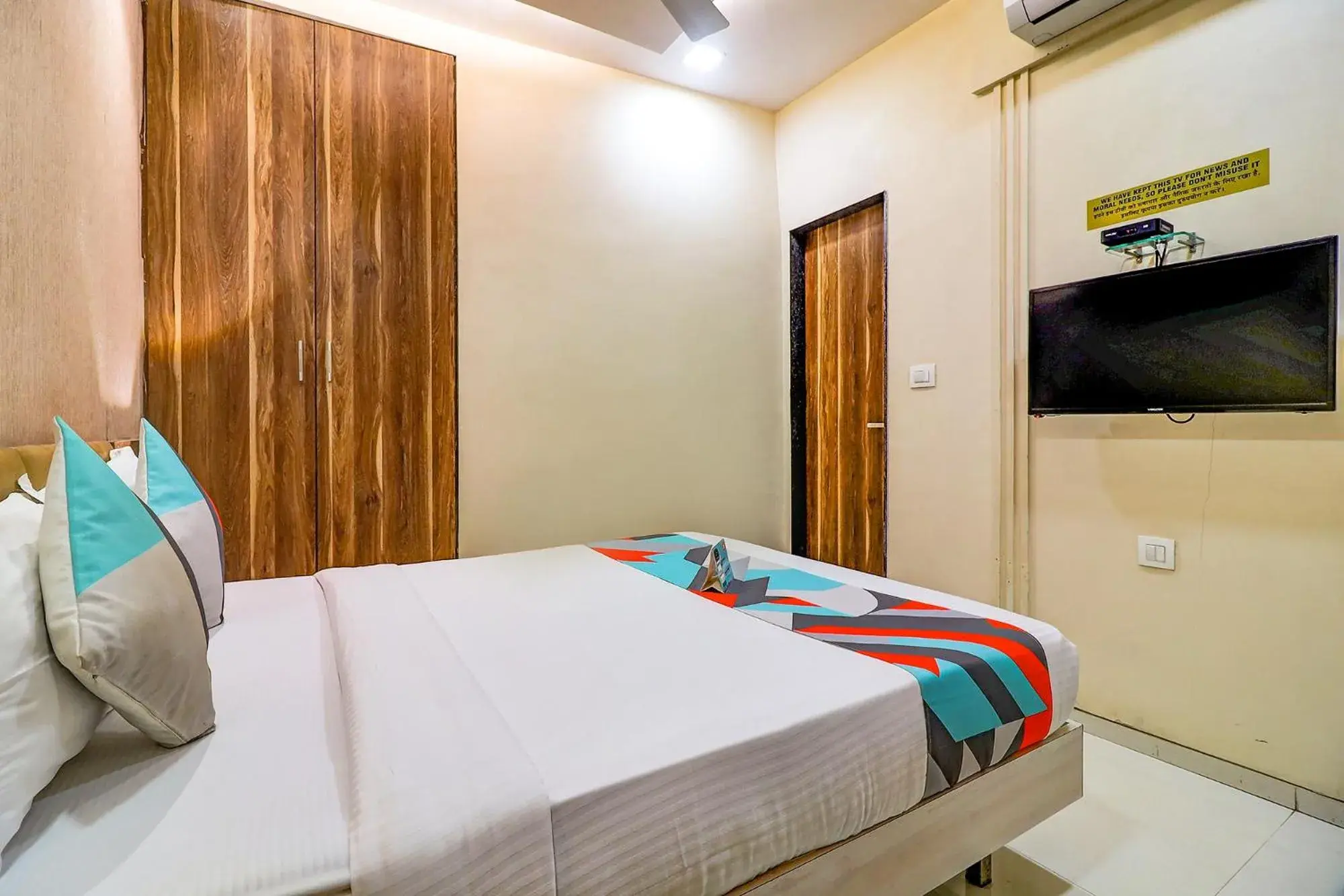 Bed in FabHotel Grand Heritage - Nr BKC Bed in FabHotel Grand Heritage - Nr BKC