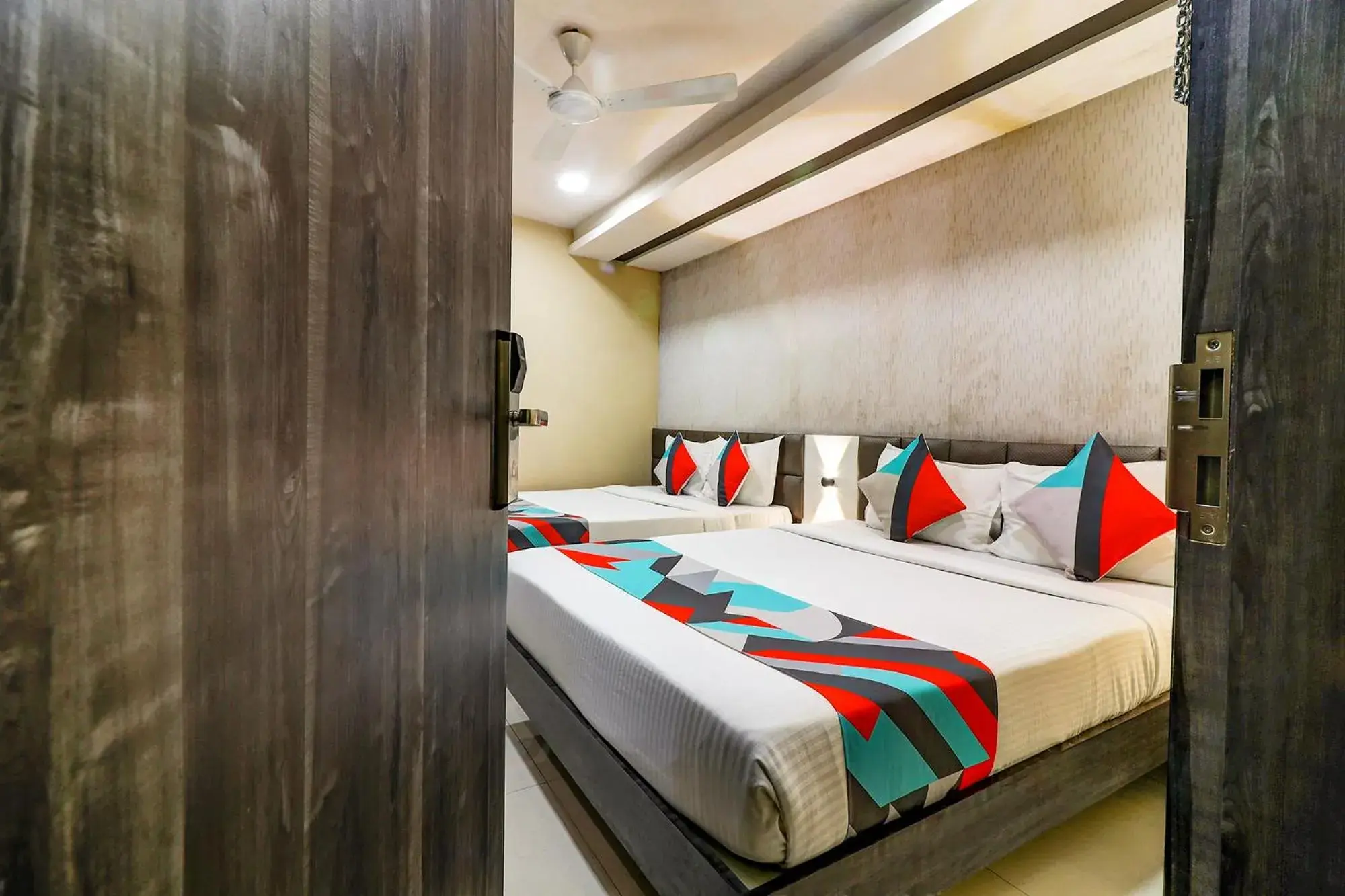Bedroom, Bed in FabHotel Grand Heritage - Nr BKC Bedroom, Bed in FabHotel Grand Heritage - Nr BKC
