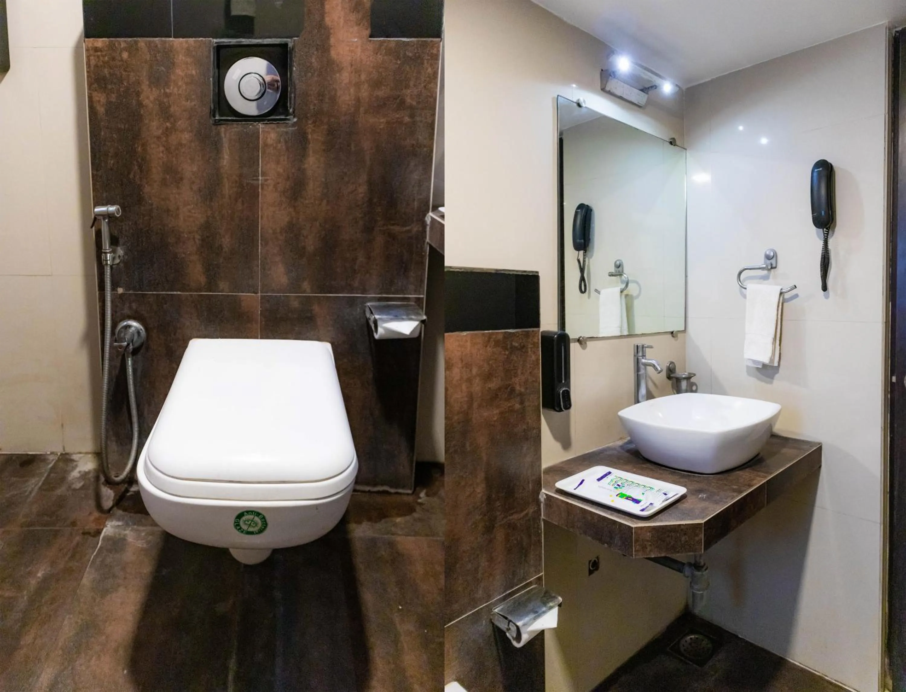 Toilet in Treebo The Blue Roof