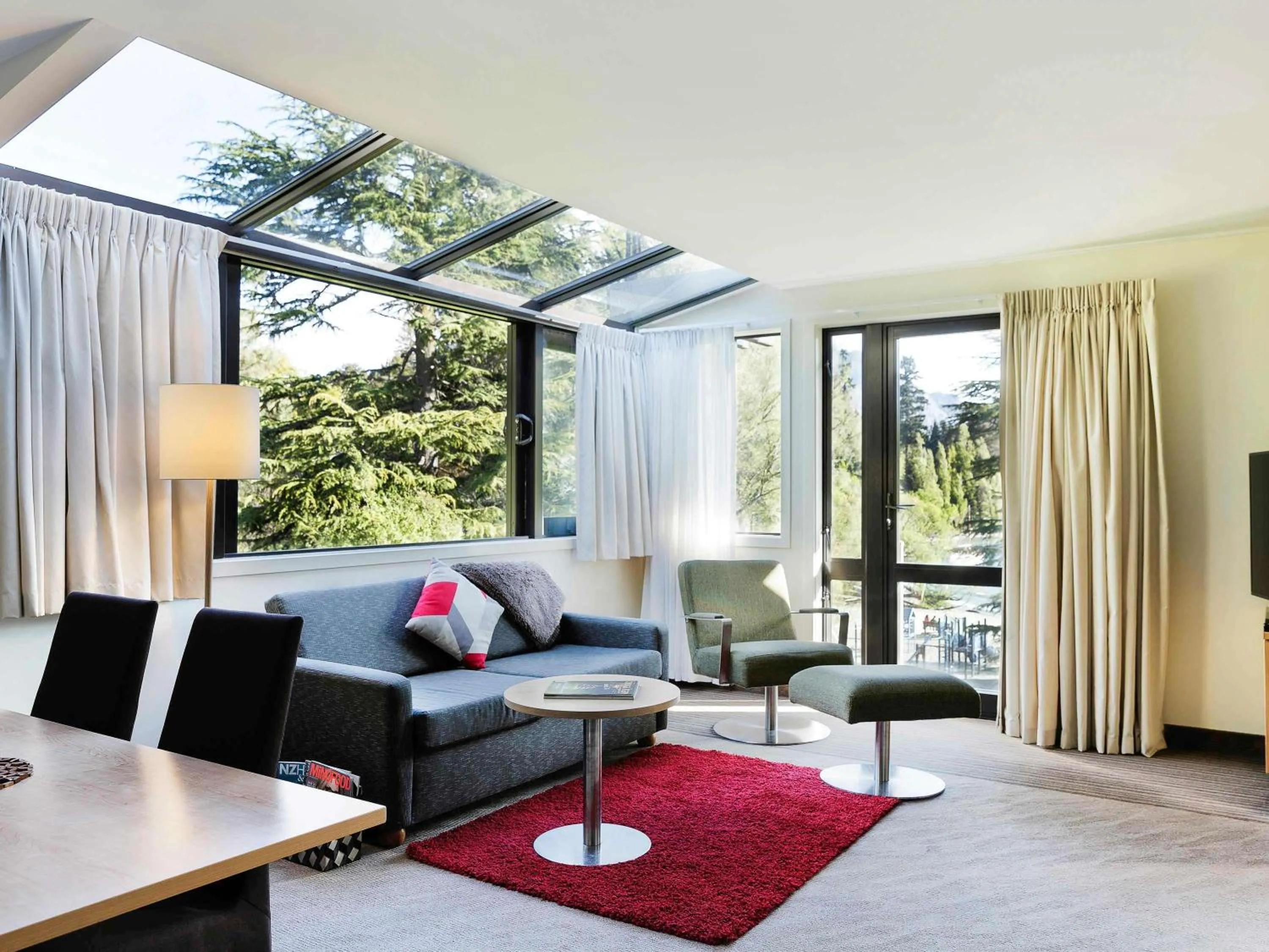 Bedroom in Novotel Queenstown Lakeside