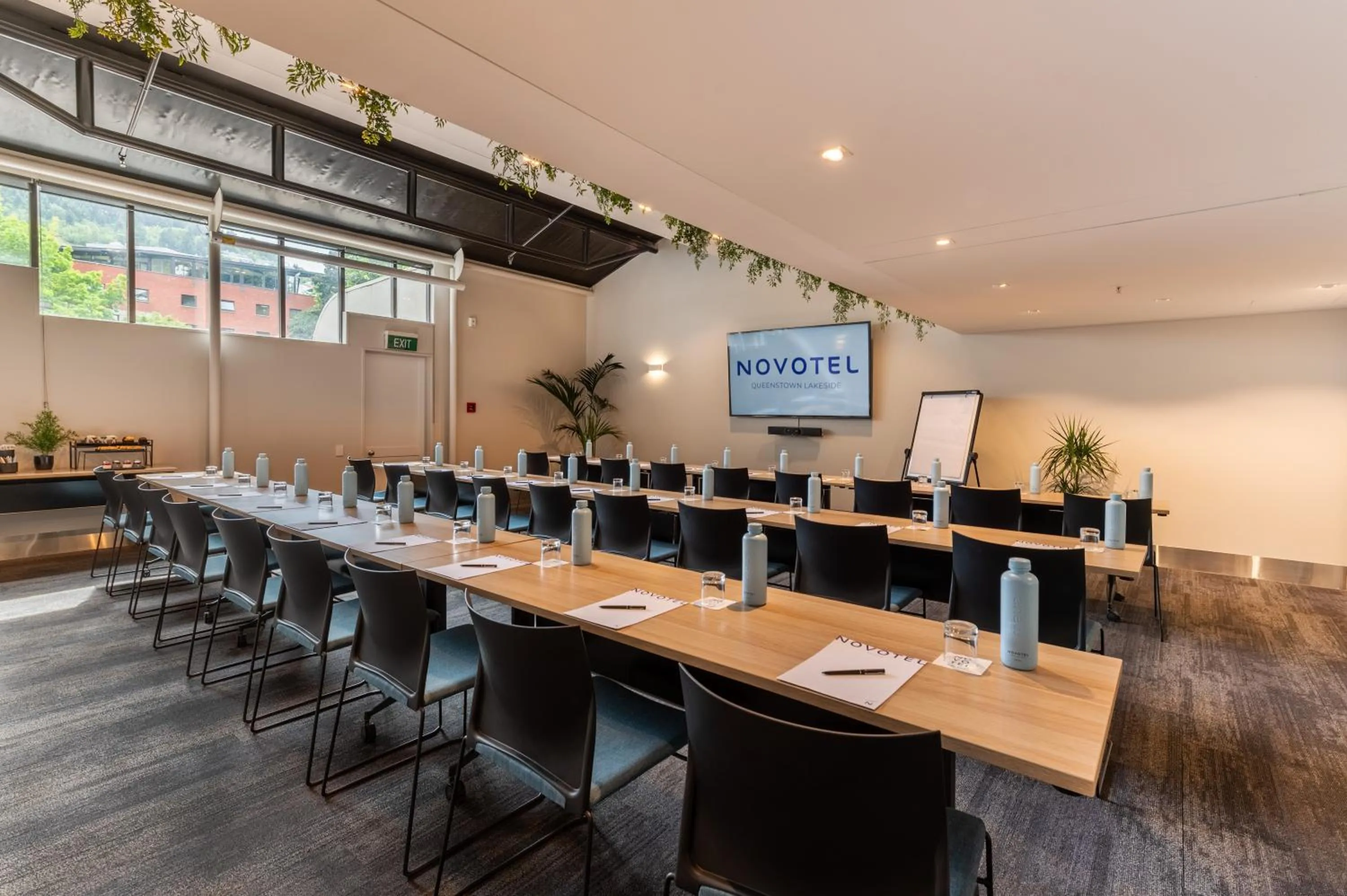Meeting/conference room in Novotel Queenstown Lakeside
