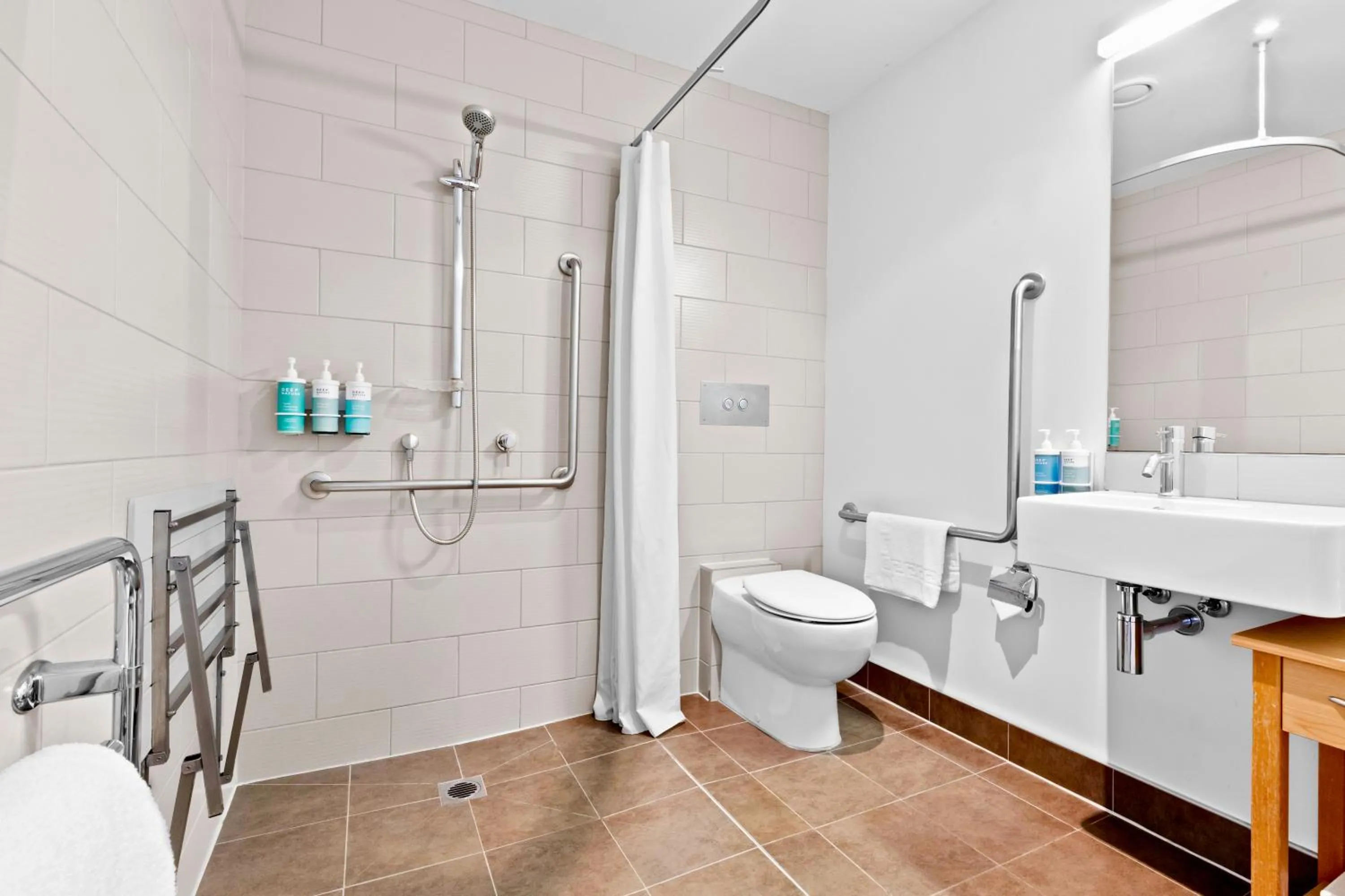 Bathroom in Novotel Queenstown Lakeside