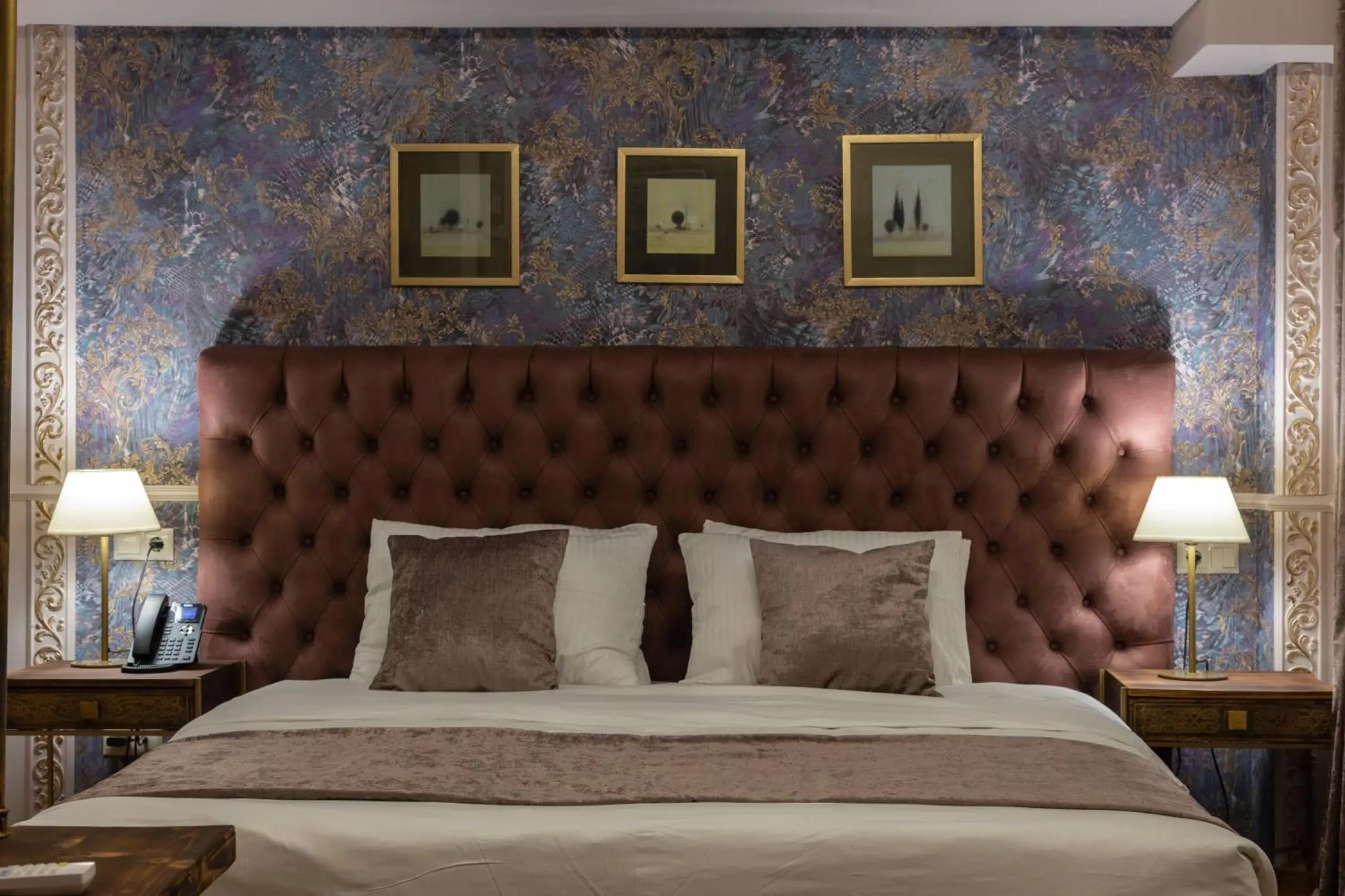 Deluxe Double or Twin Room with Mountain View&Balcony - single occupancy in Omart Hotel - Gallery Deluxe Double or Twin Room with Mountain View&Balcony - single occupancy in Omart Hotel - Gallery