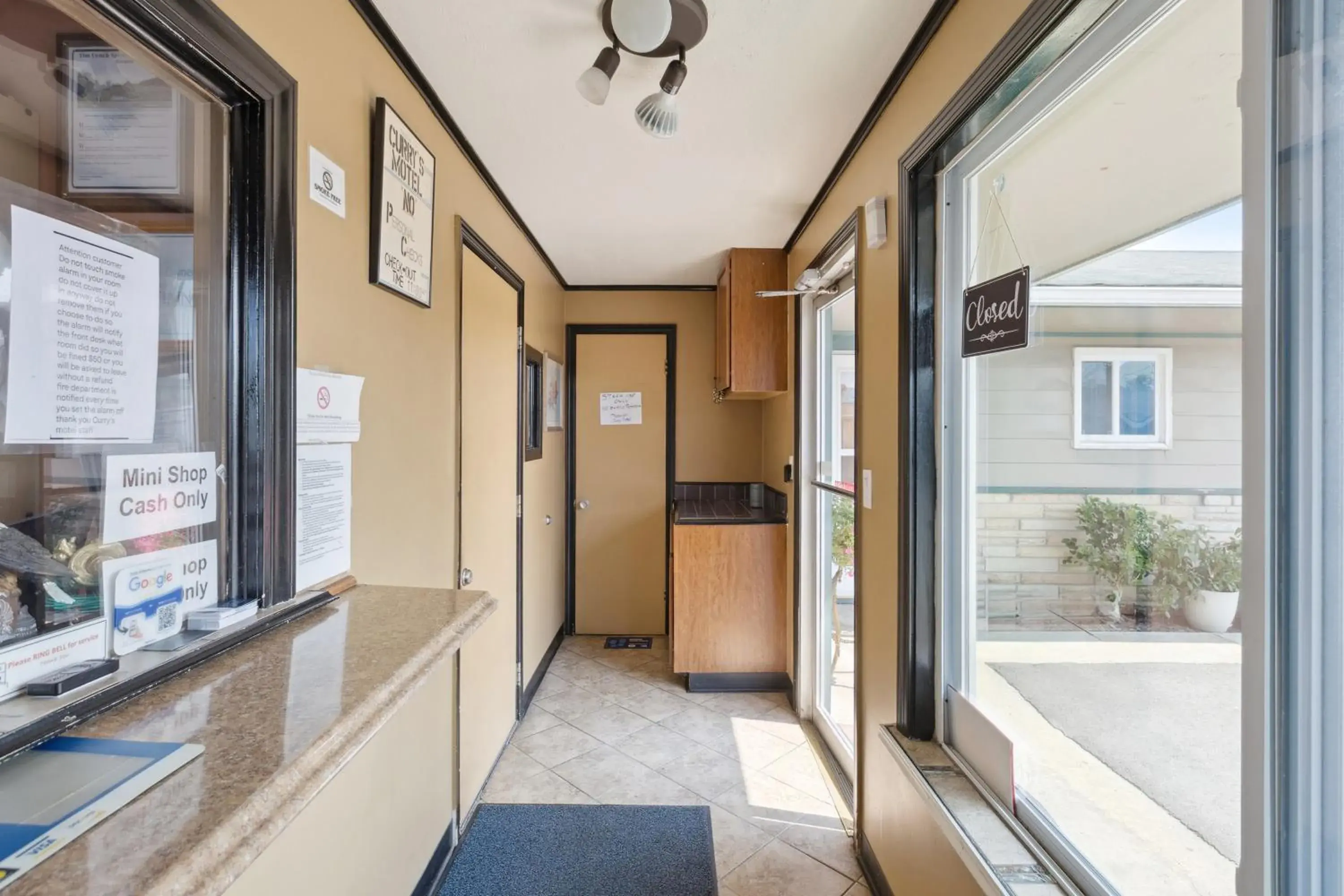 Lobby or reception in Currys Motel by OYO Saginaw MI Lobby or reception in Currys Motel by OYO Saginaw MI