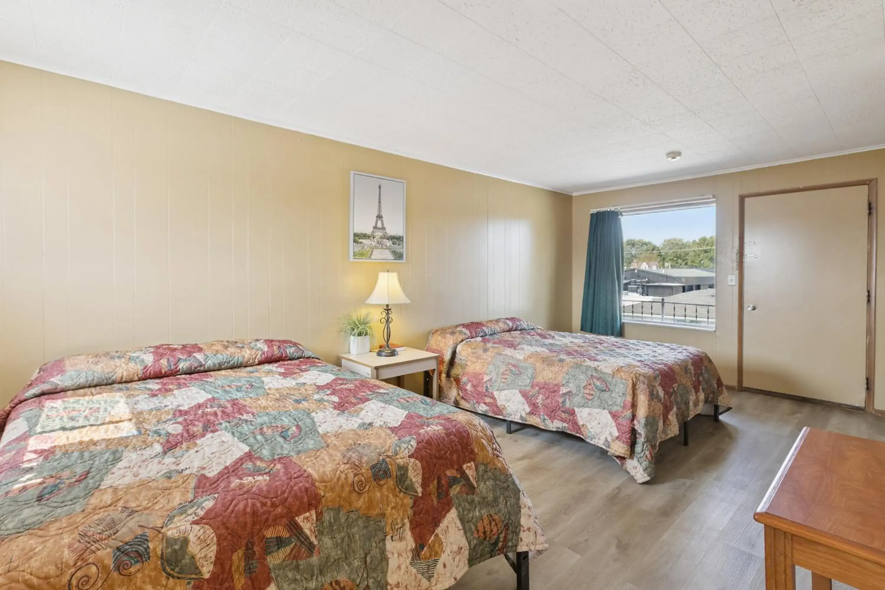 Bedroom, Bed in Currys Motel by OYO Saginaw MI Bedroom, Bed in Currys Motel by OYO Saginaw MI