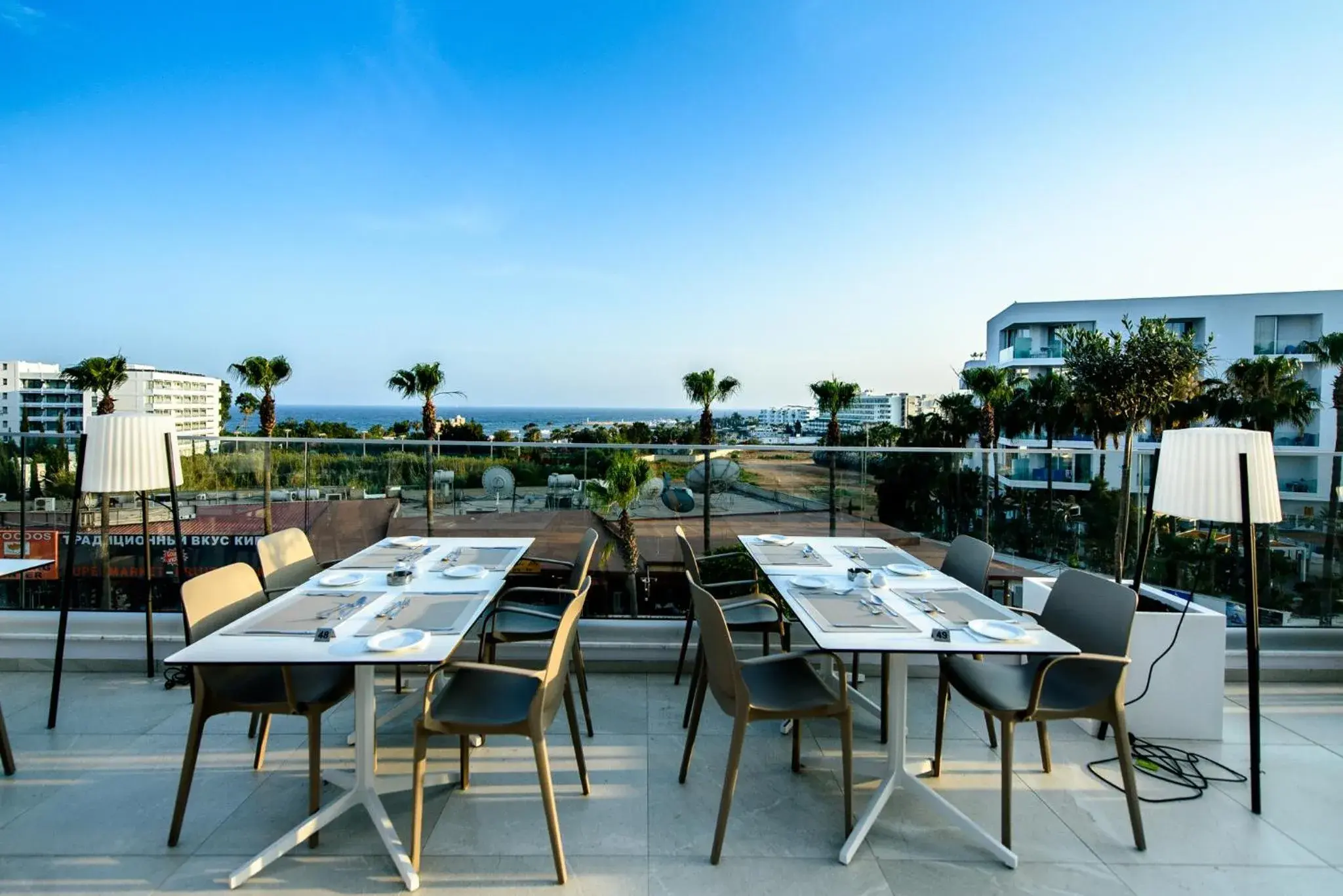 Restaurant/places to eat in Eleana Hotel Restaurant/places to eat in Eleana Hotel