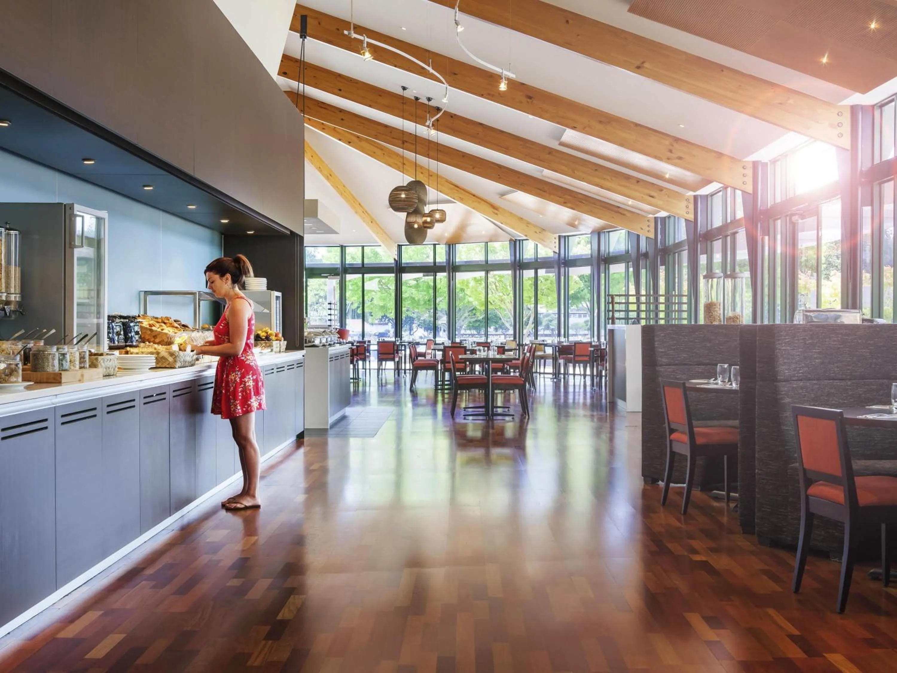 Restaurant/places to eat in Novotel Rotorua Lakeside