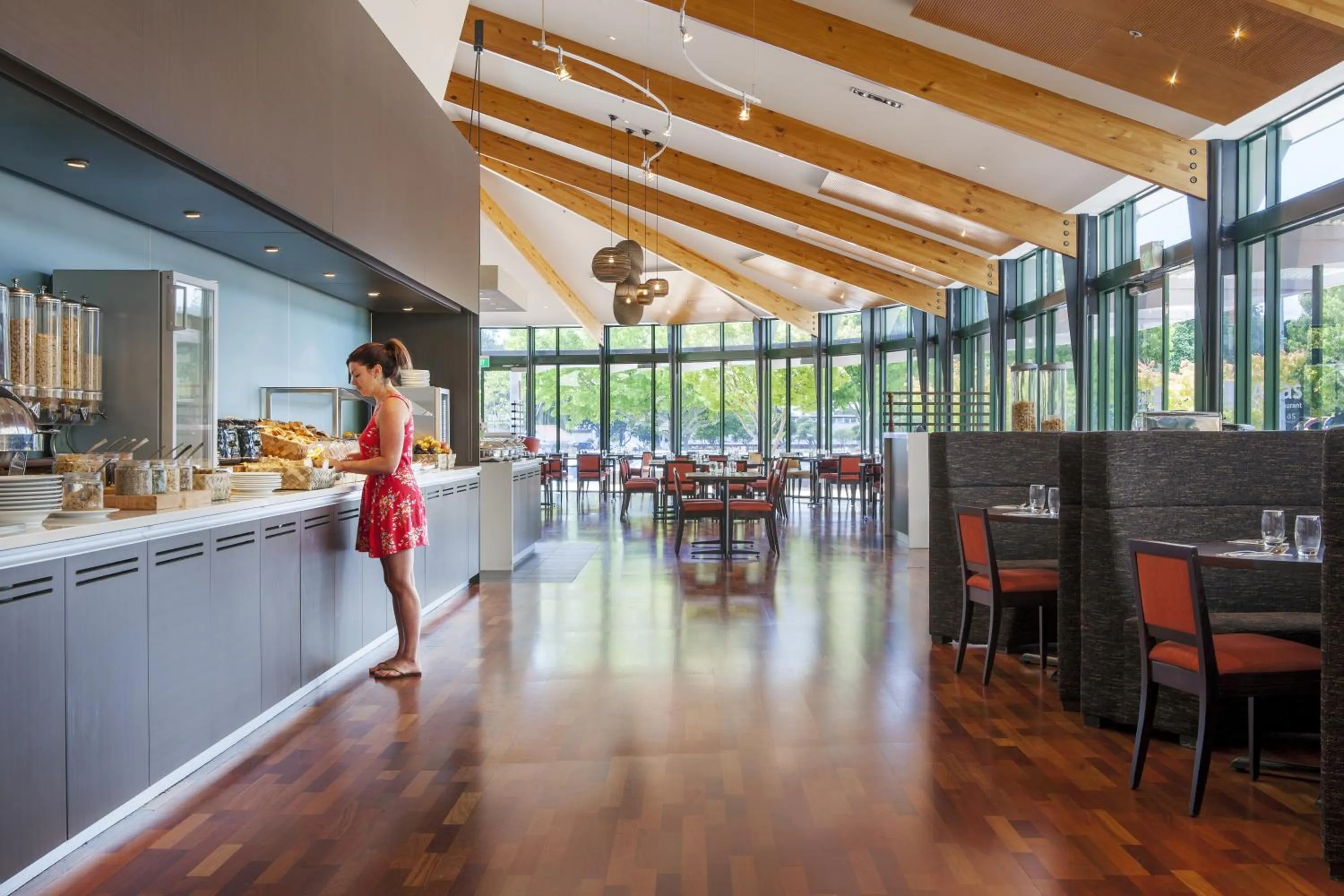 Buffet breakfast in Novotel Rotorua Lakeside