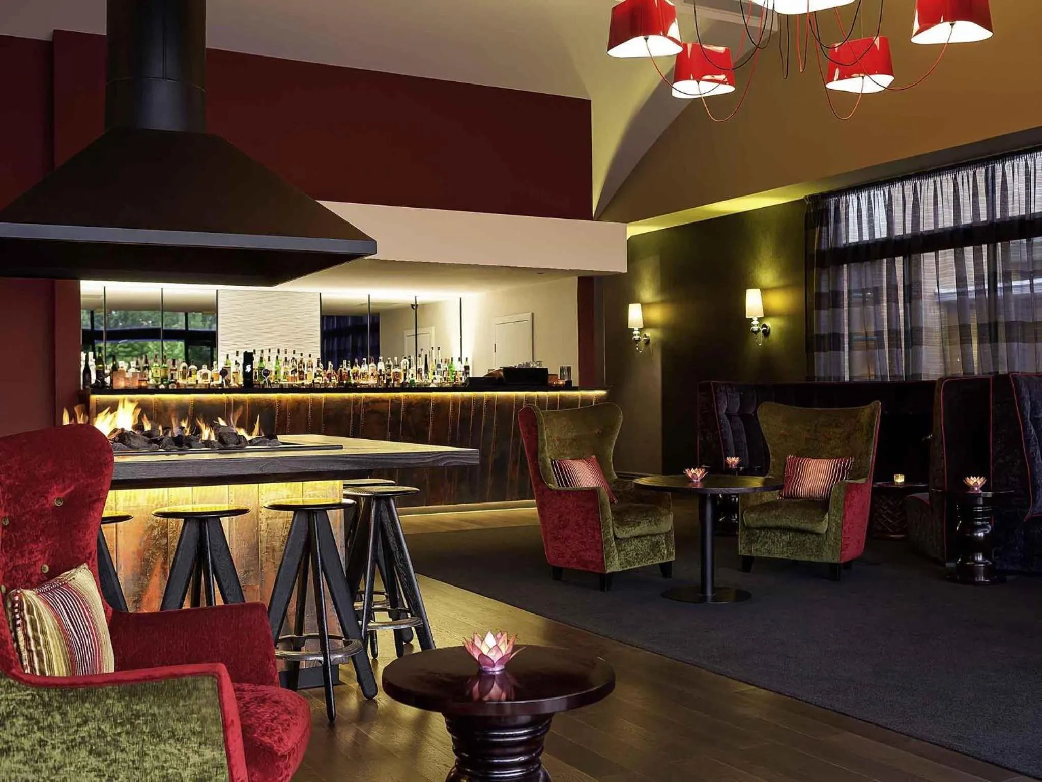 Lounge or bar in Novotel Rotorua Lakeside