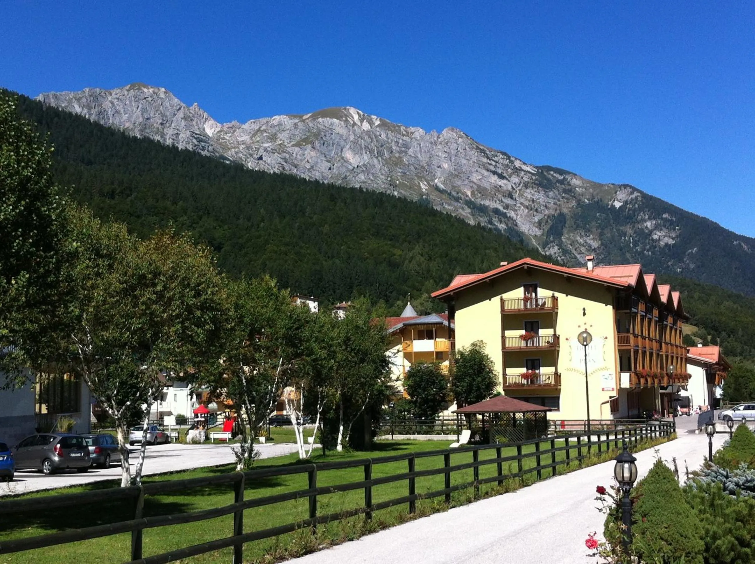 Facade/entrance in Hotel Al Plan Andalo