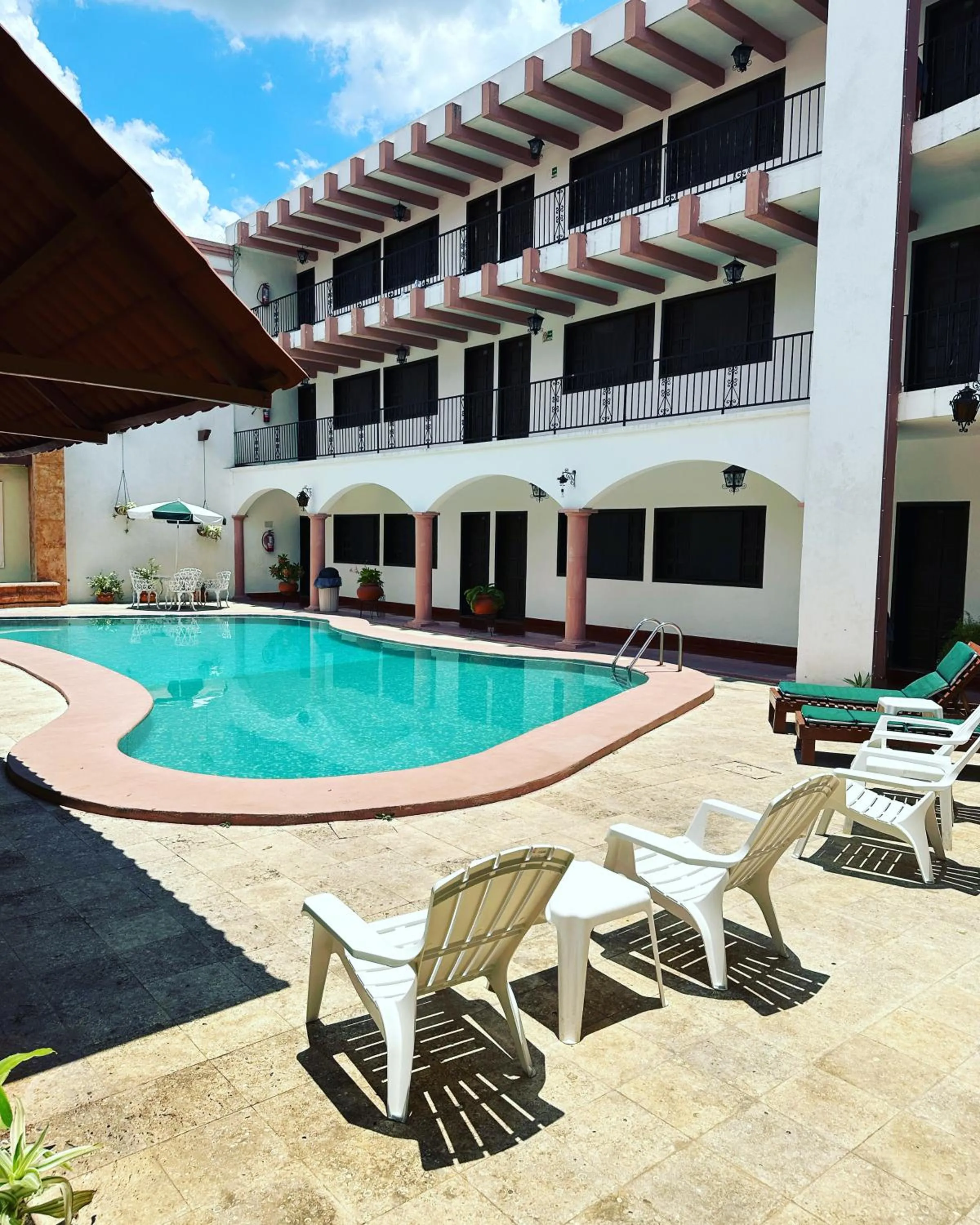 Swimming pool in Hotel Zaci