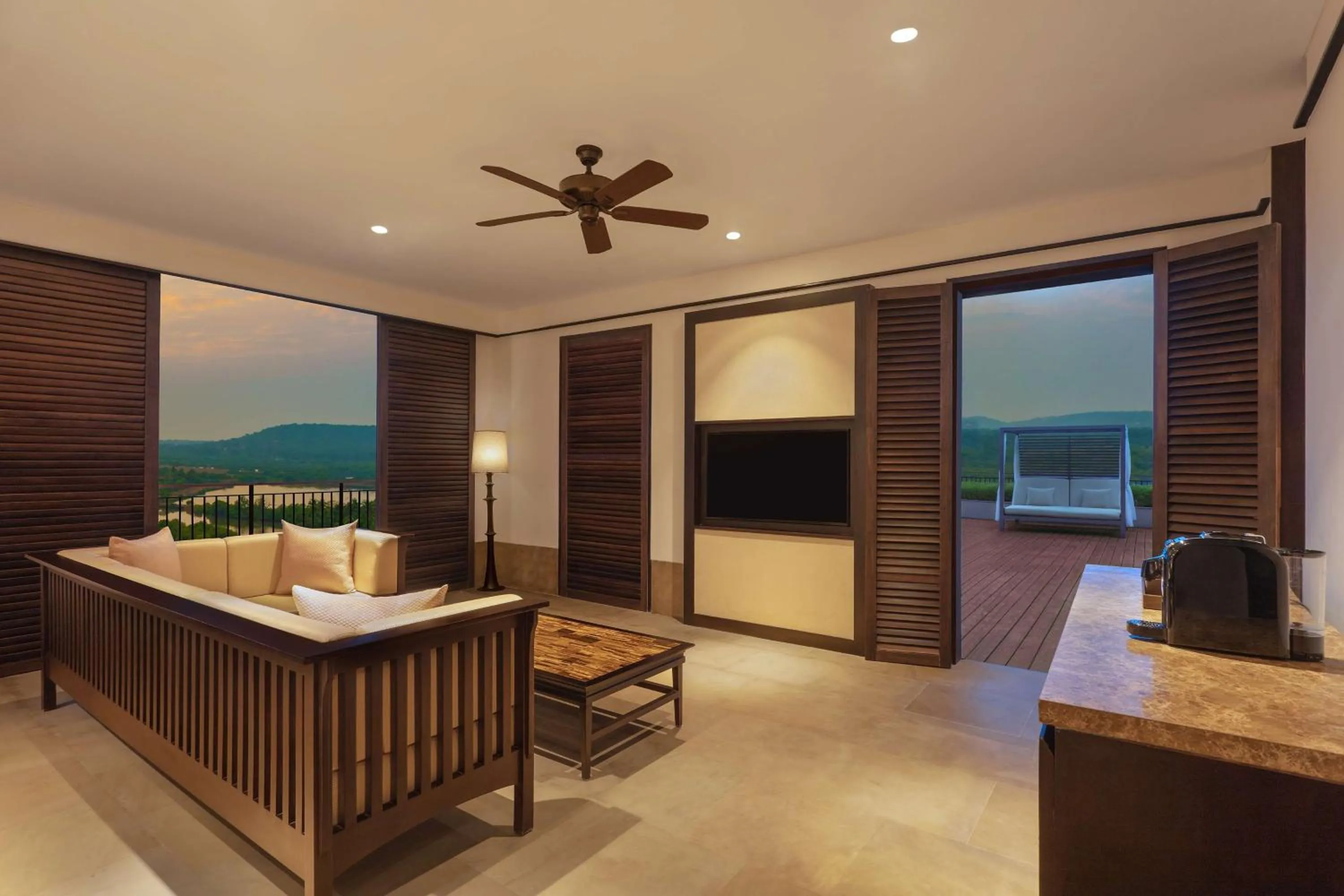 Living room in Hilton Goa Resort Candolim