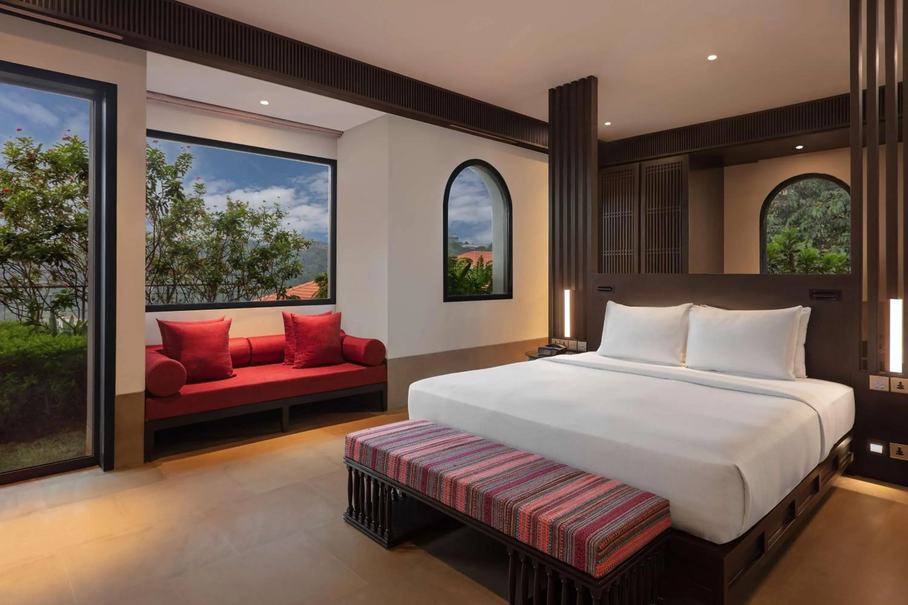 Bed in Hilton Goa Resort Candolim