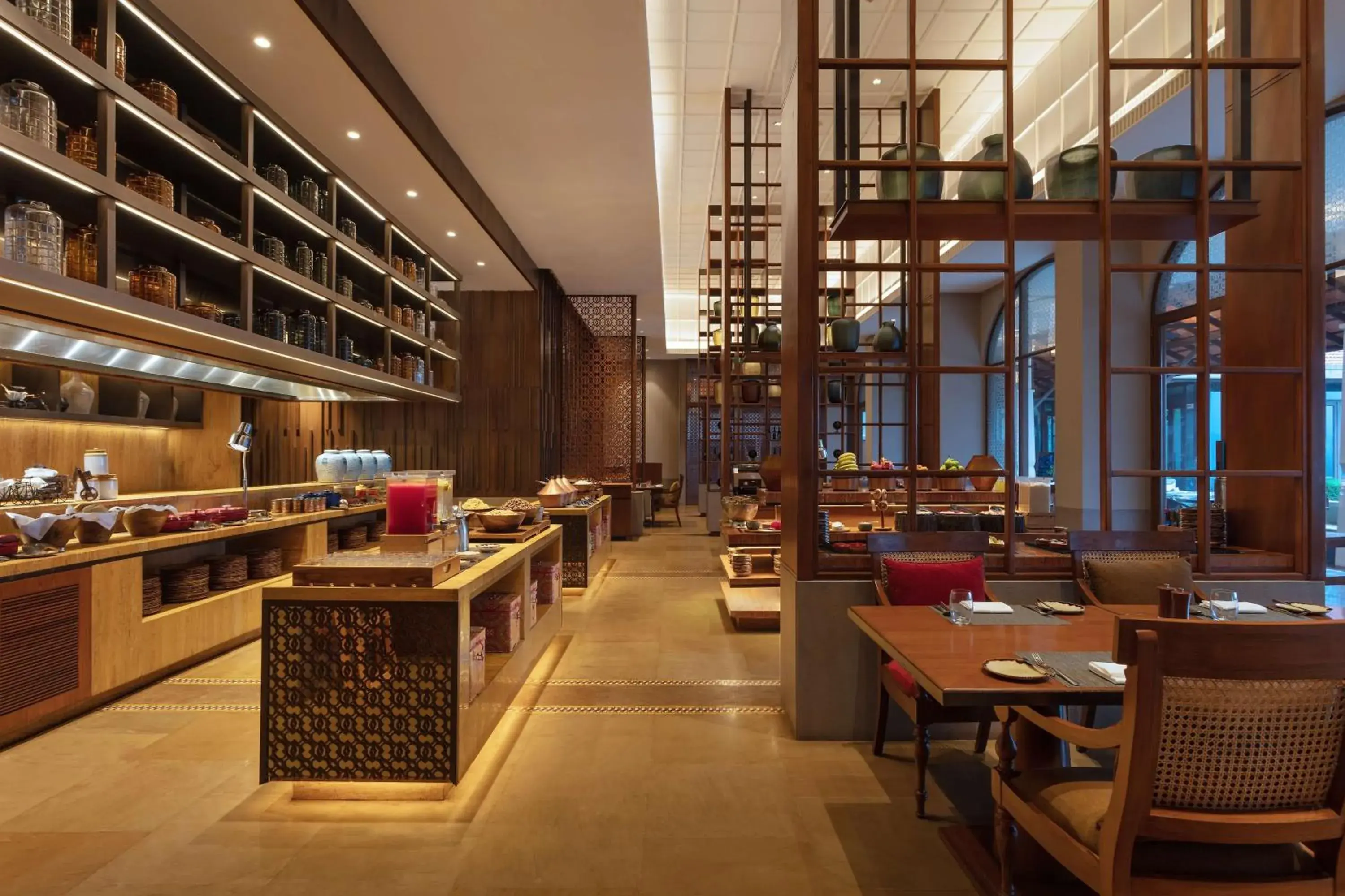 Restaurant/places to eat in Hilton Goa Resort Candolim Restaurant/places to eat in Hilton Goa Resort Candolim