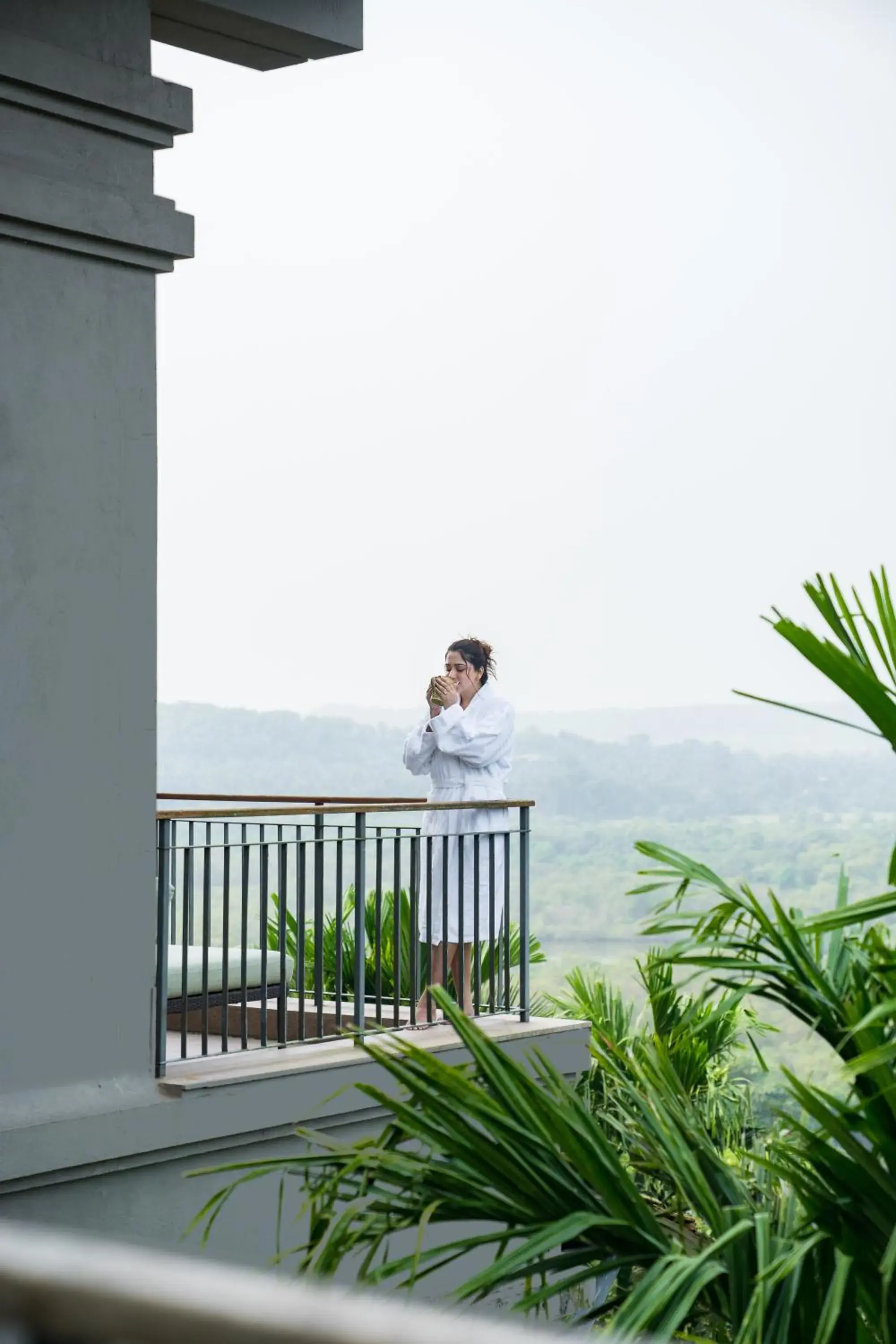 Deluxe King Room with Garden Sit-Out in Hilton Goa Resort Candolim Deluxe King Room with Garden Sit-Out in Hilton Goa Resort Candolim