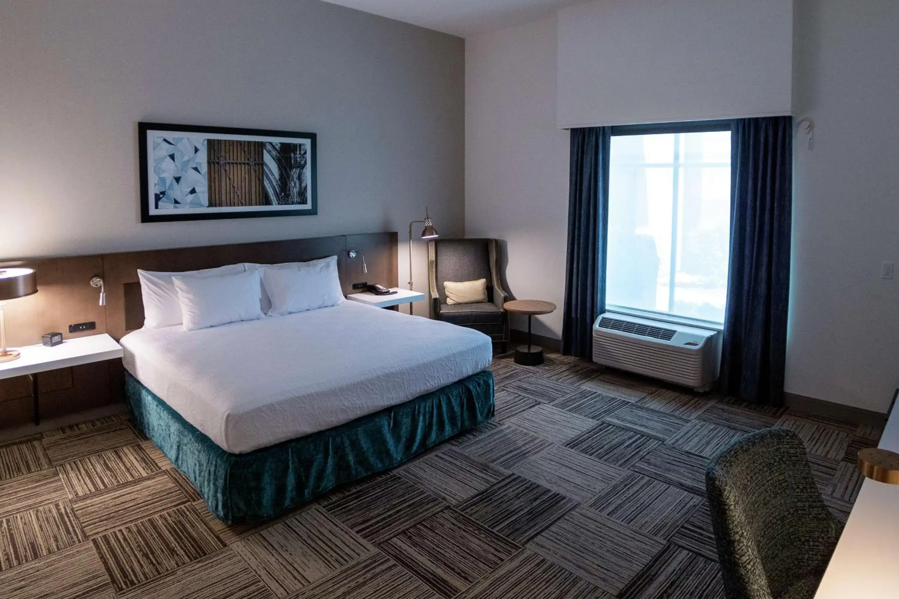 Bedroom, Bed in Hilton Garden Inn Spartanburg Bedroom, Bed in Hilton Garden Inn Spartanburg