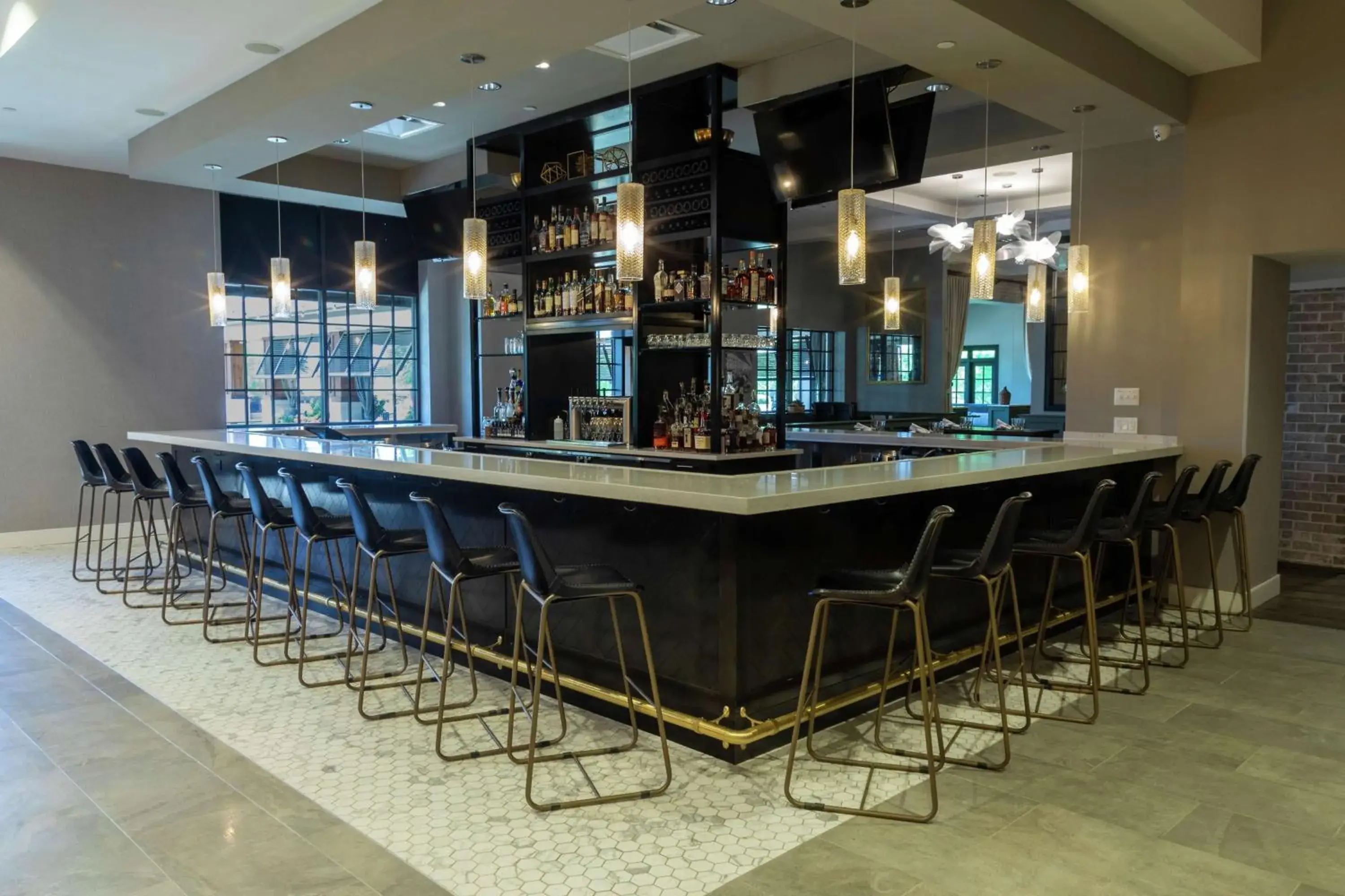 Lounge or bar in Hilton Garden Inn Spartanburg Lounge or bar in Hilton Garden Inn Spartanburg