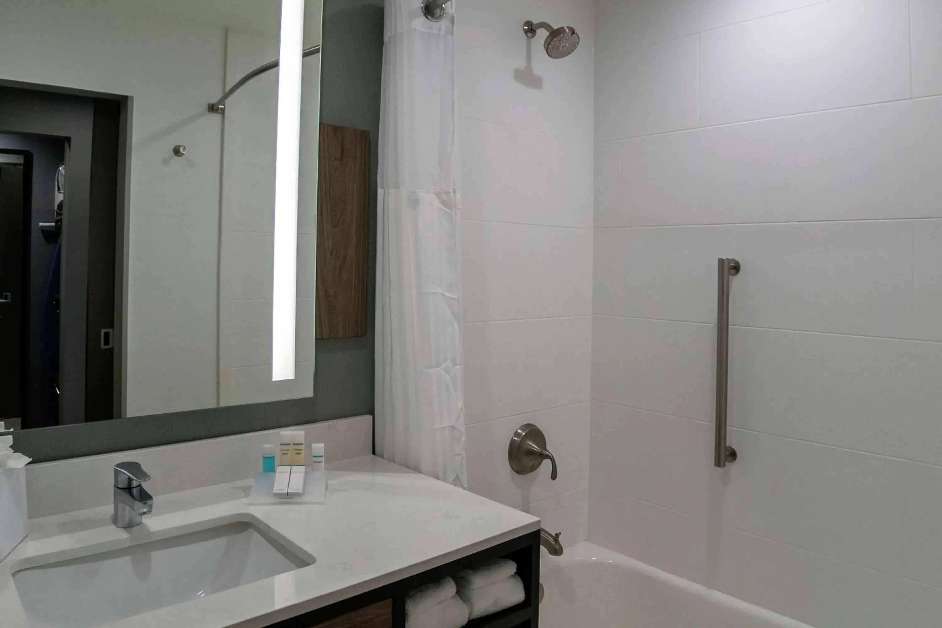 Bathroom in Hilton Garden Inn Spartanburg Bathroom in Hilton Garden Inn Spartanburg