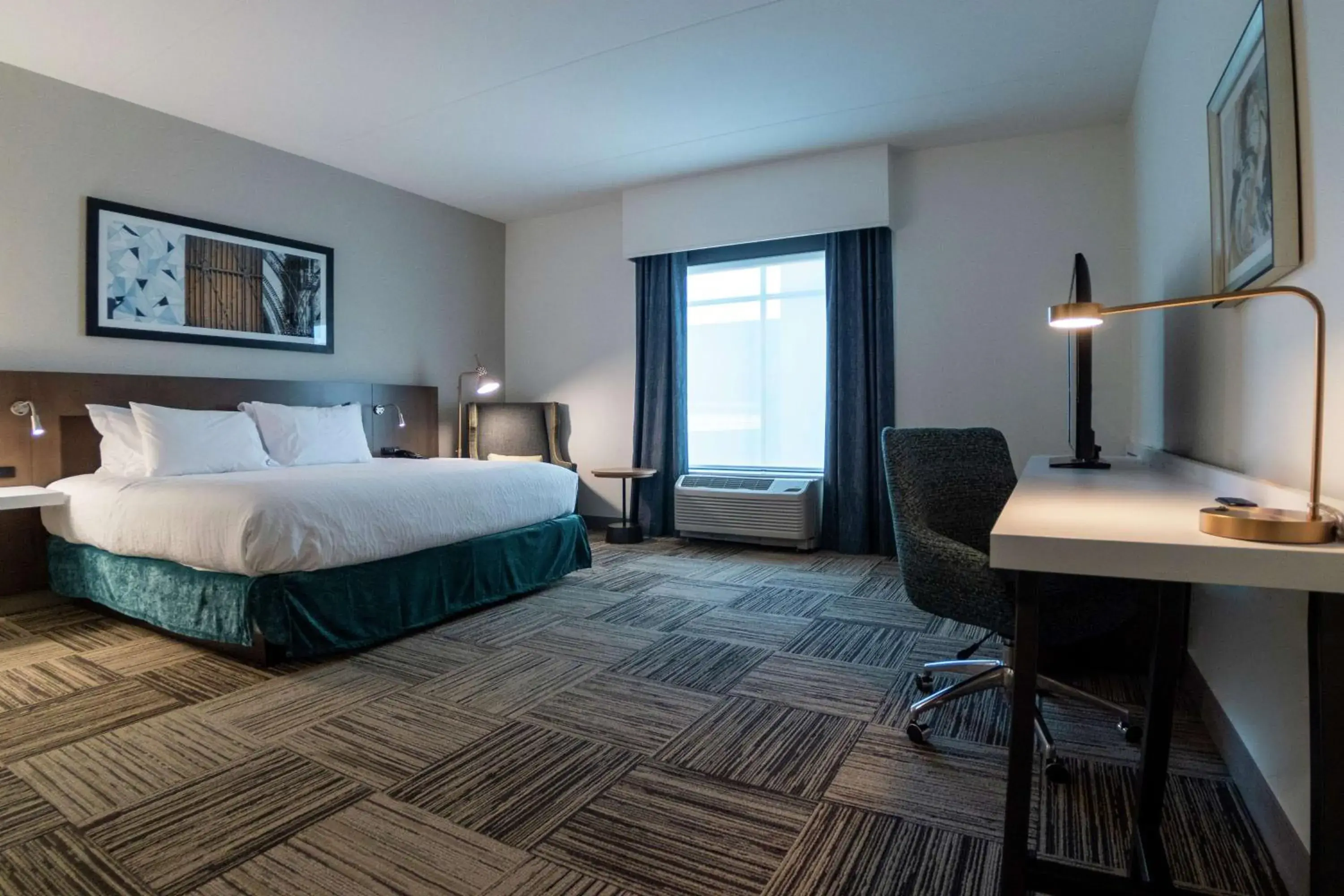 Bedroom, Bed in Hilton Garden Inn Spartanburg Bedroom, Bed in Hilton Garden Inn Spartanburg