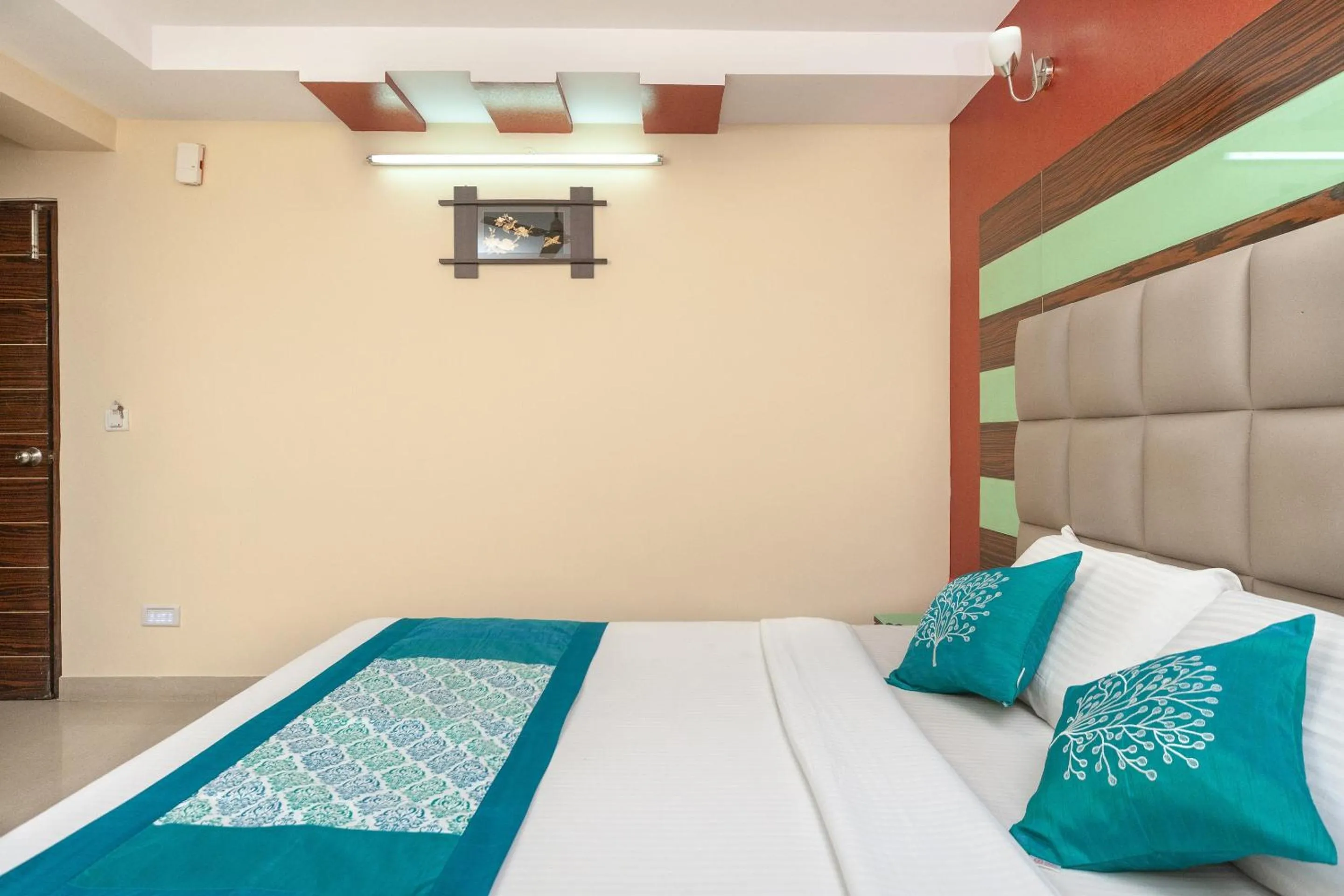 Bathroom, Bed in Collection O Seven Hills Inn