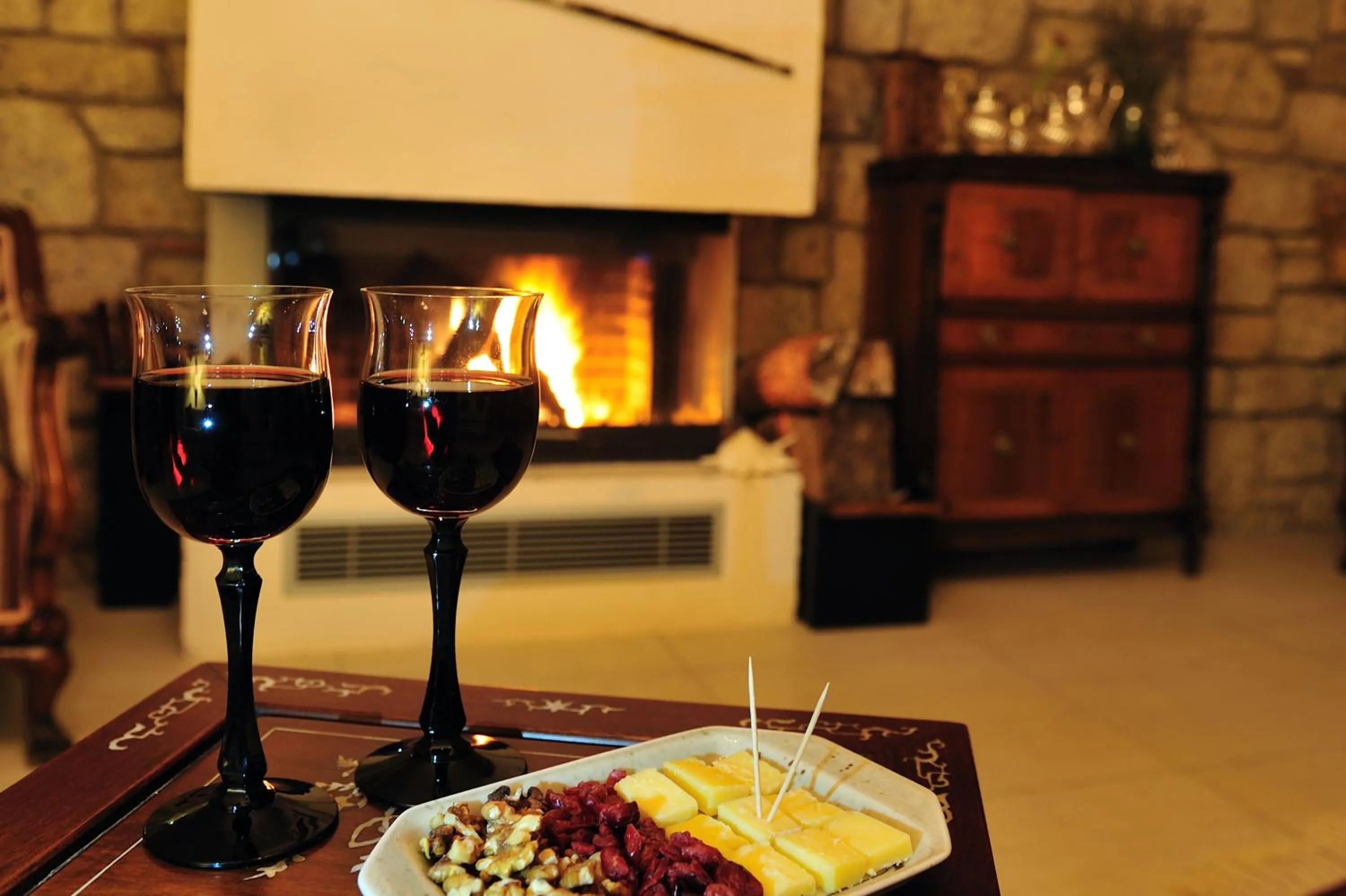 Communal lounge/ TV room in Alaçatı Sultan Konak Butik Otel ℳℛ Luxury Concept