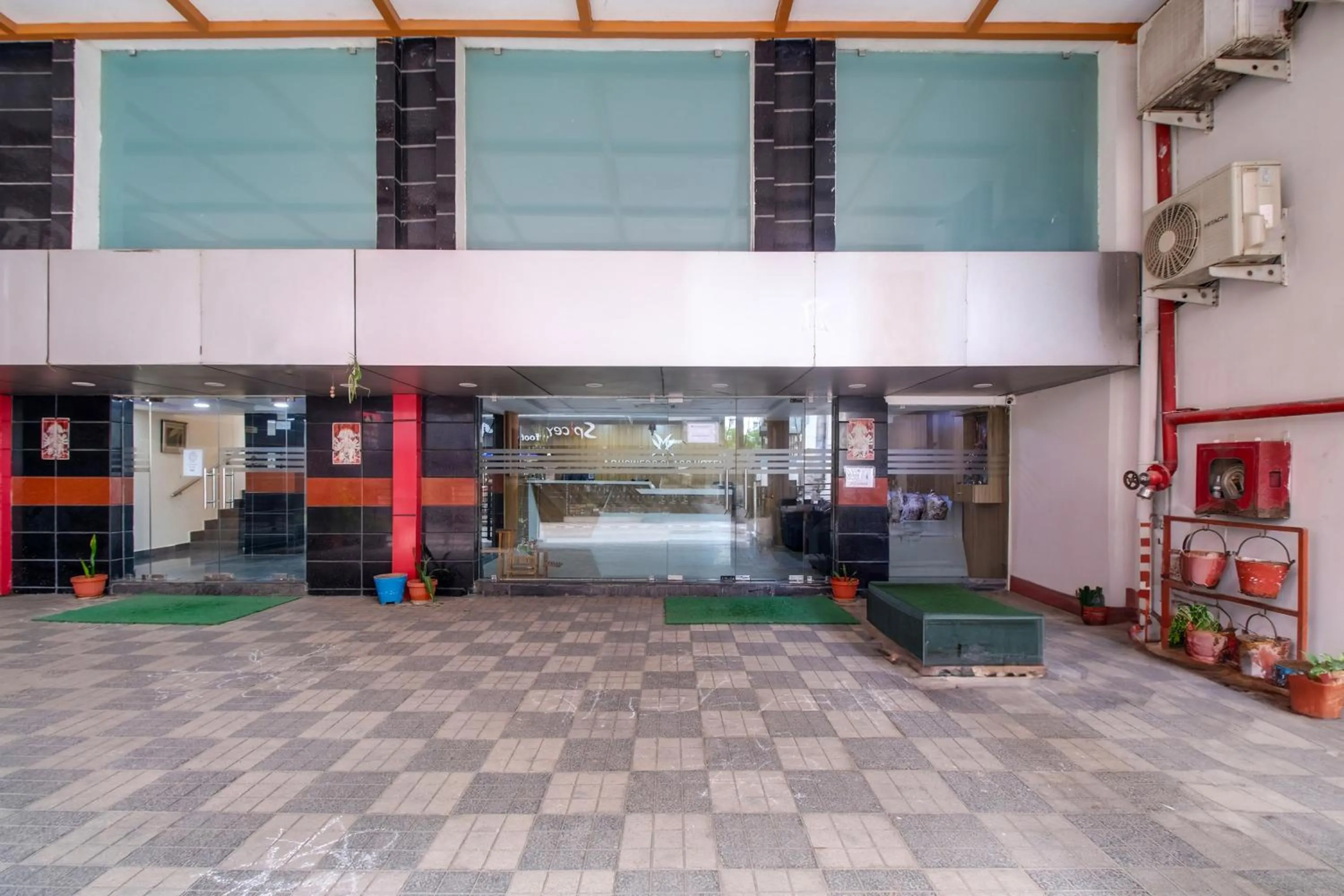 Facade/entrance in Super Townhouse Gajuwaka Near CMR Mall