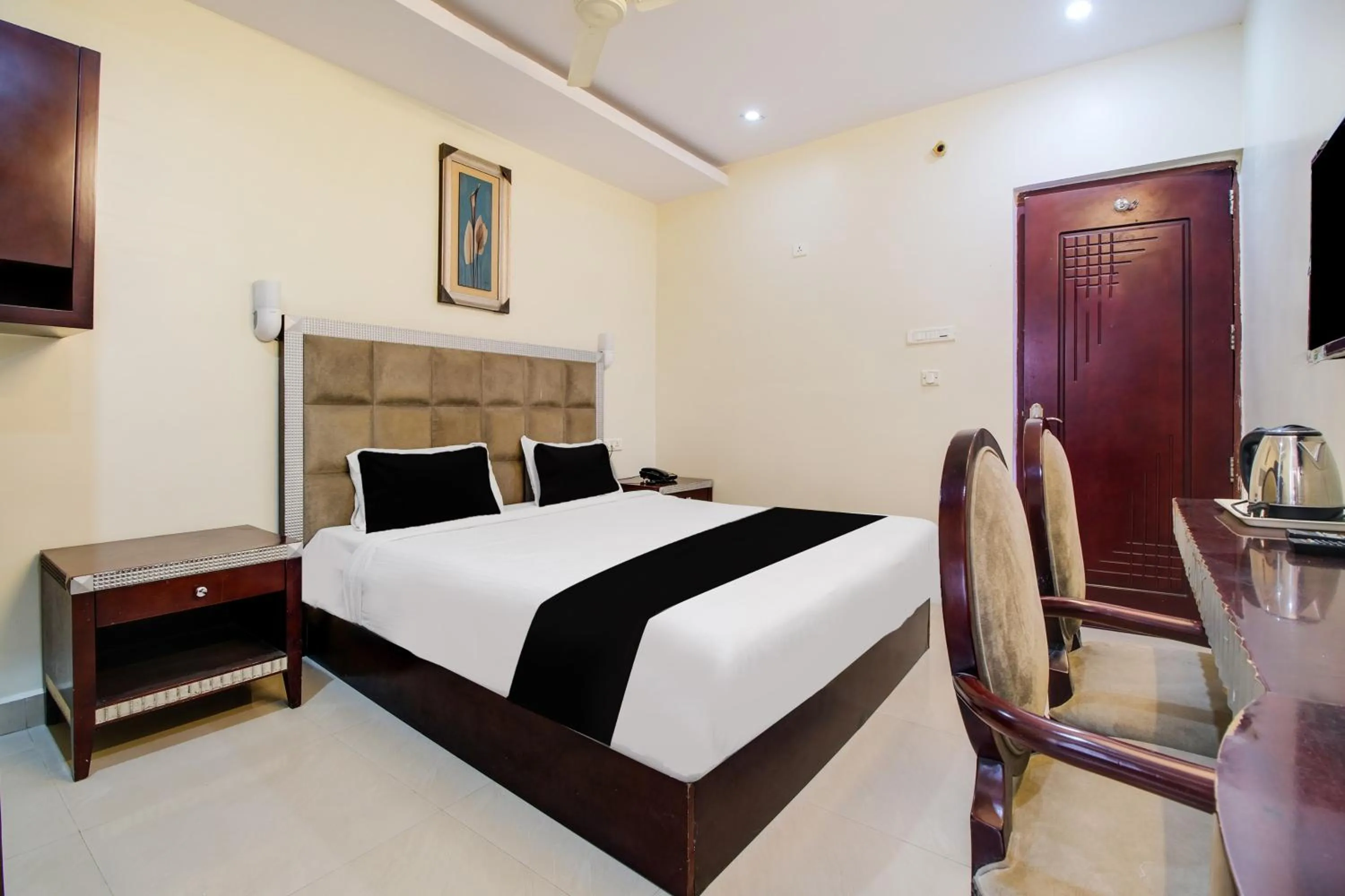 Bedroom, Bed in Super Townhouse Gajuwaka Near CMR Mall