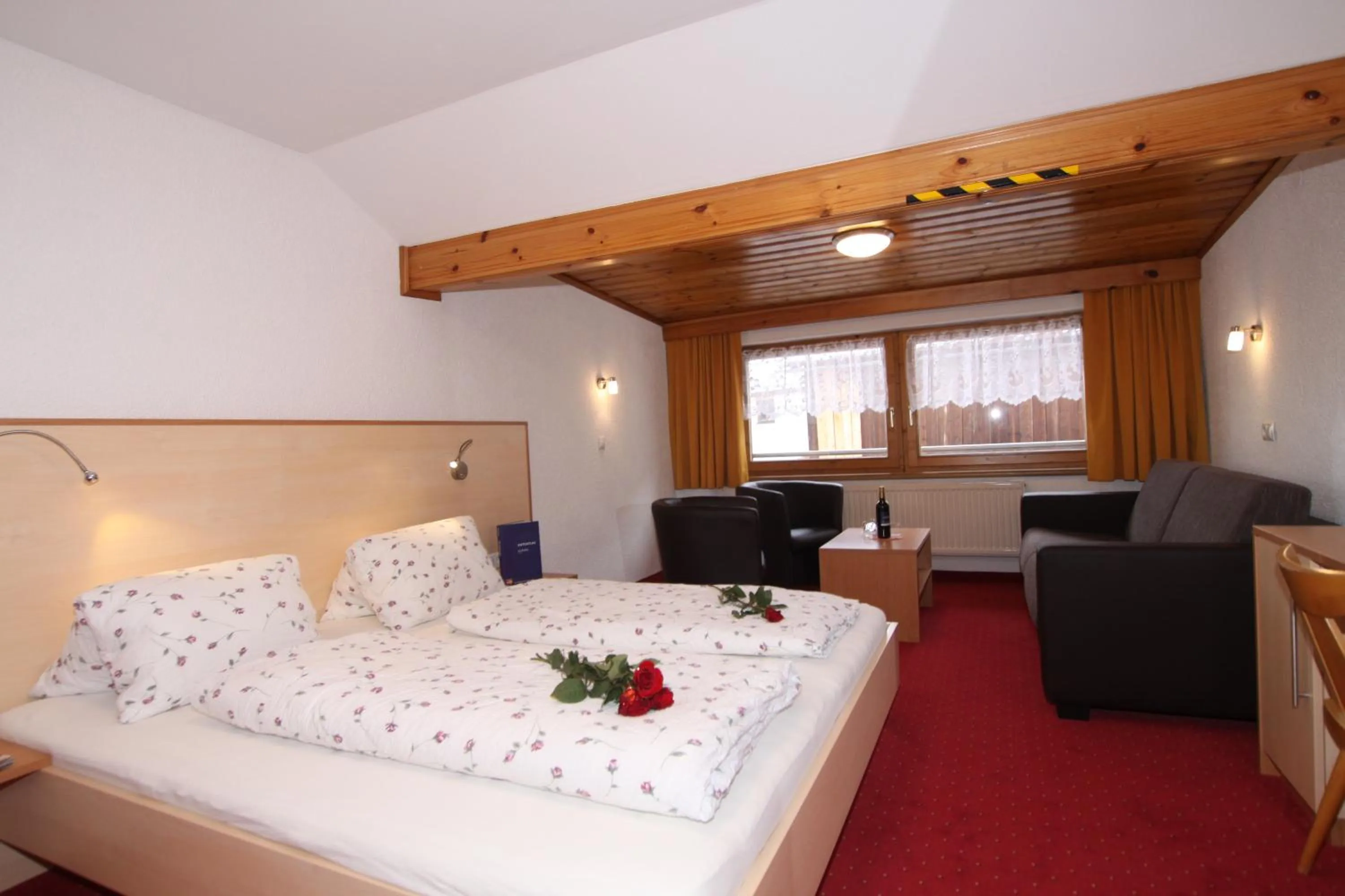 Photo of the whole room, Bed in Gästeheim Anni Winkler