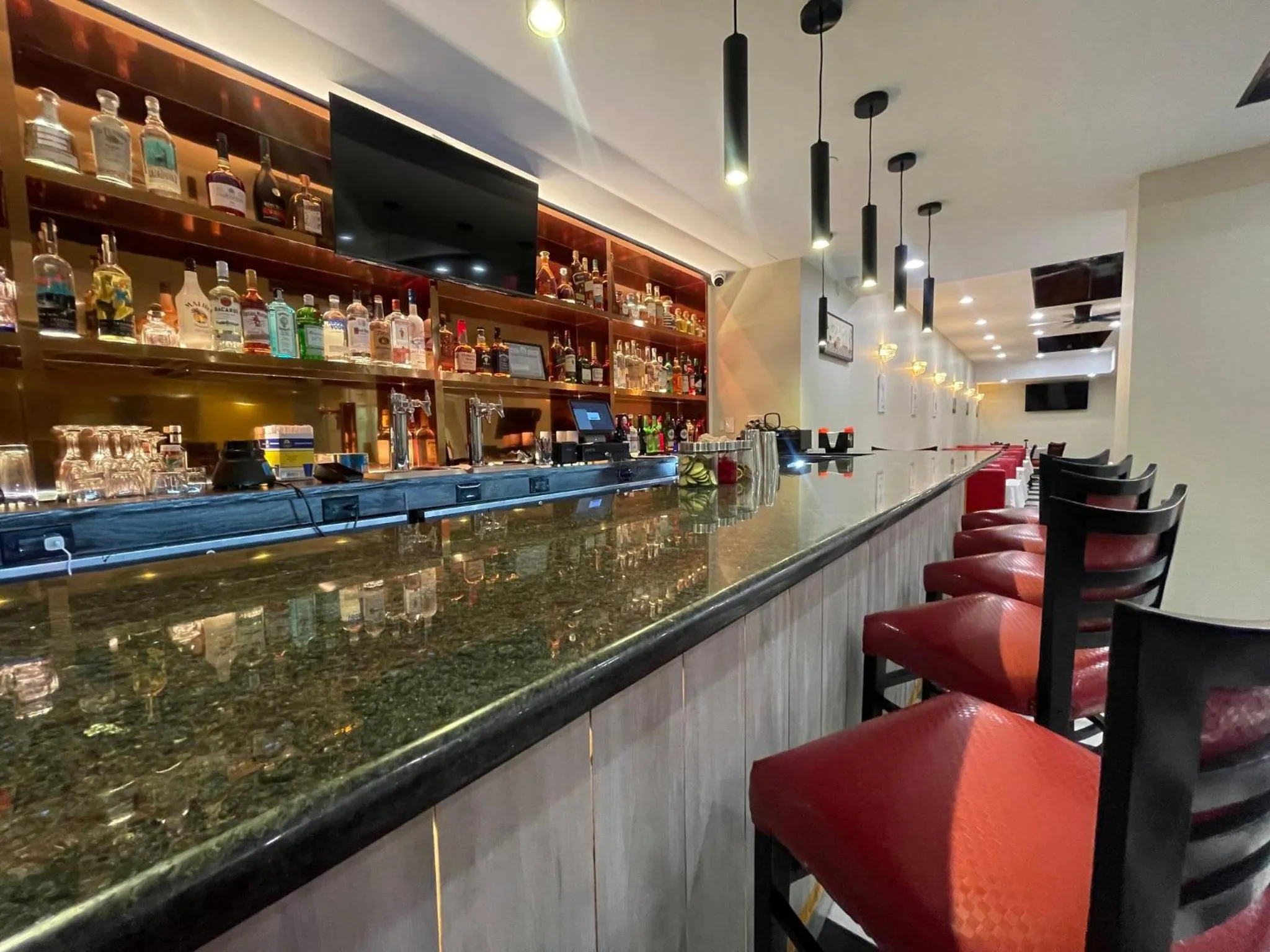 Restaurant/places to eat in Holiday Inn Lower East Side by IHG