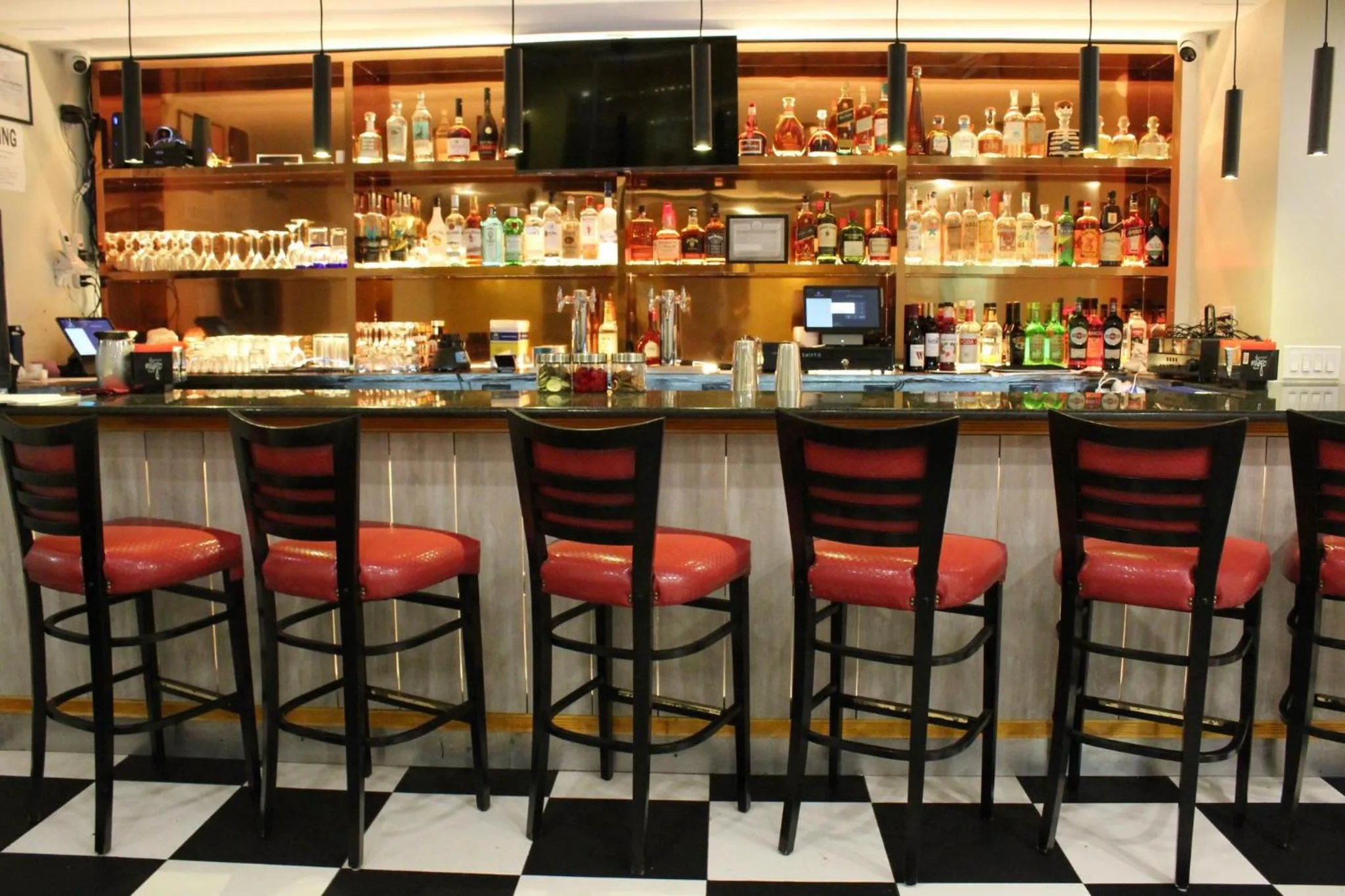 Restaurant/places to eat in Holiday Inn Lower East Side by IHG