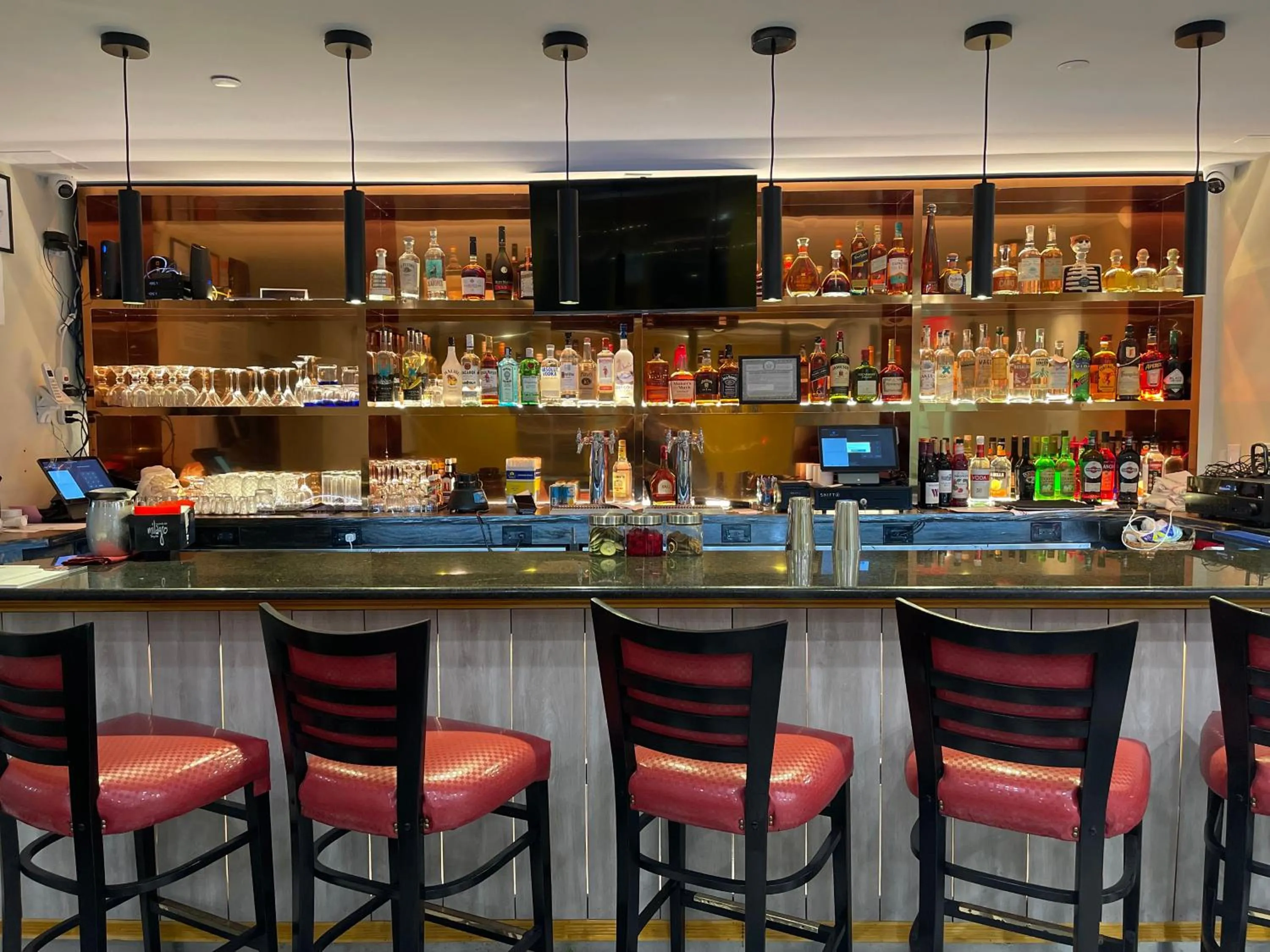 Restaurant/places to eat in Holiday Inn Lower East Side by IHG