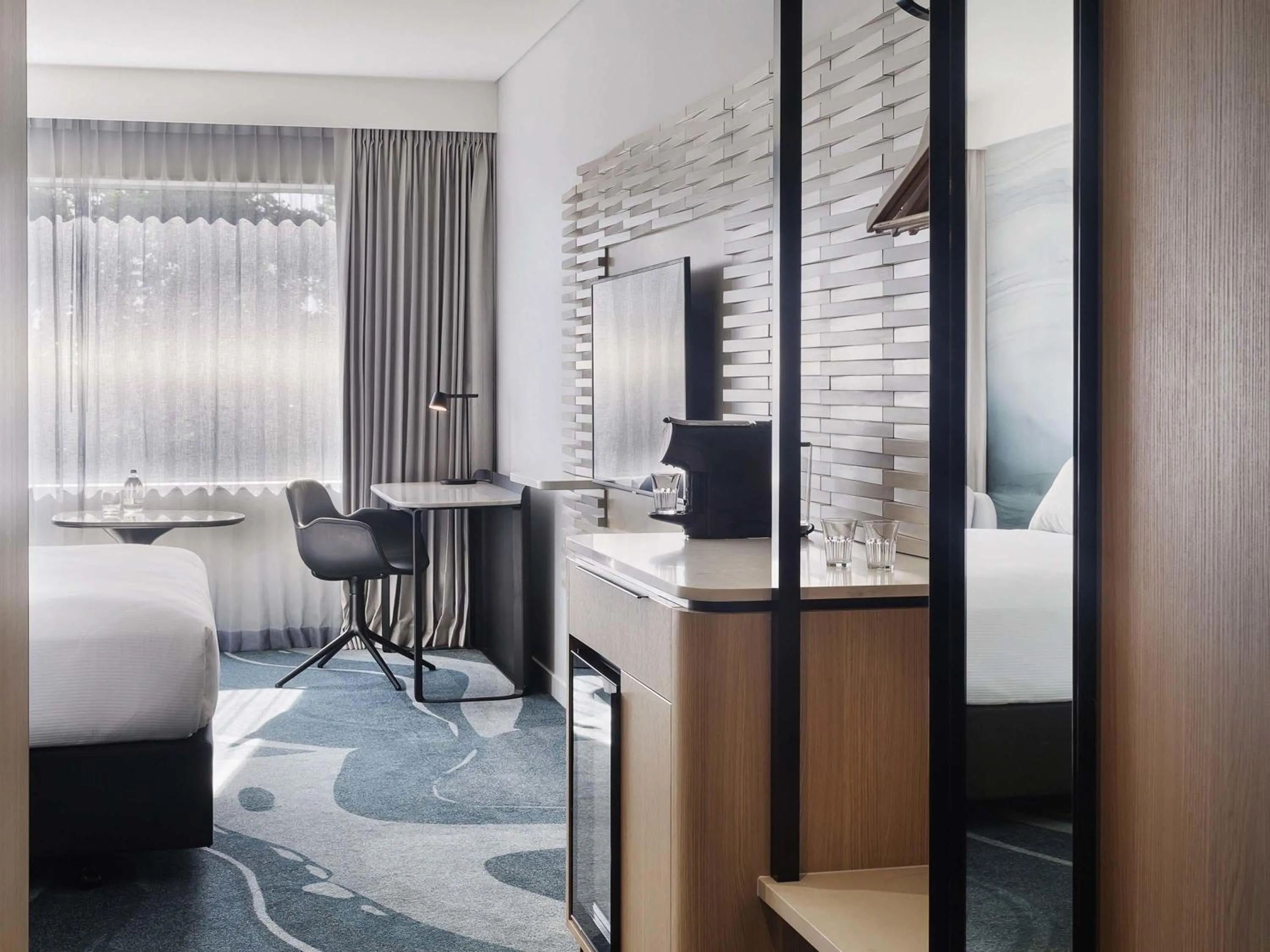 Bedroom, Bed in Novotel Tainui Hamilton