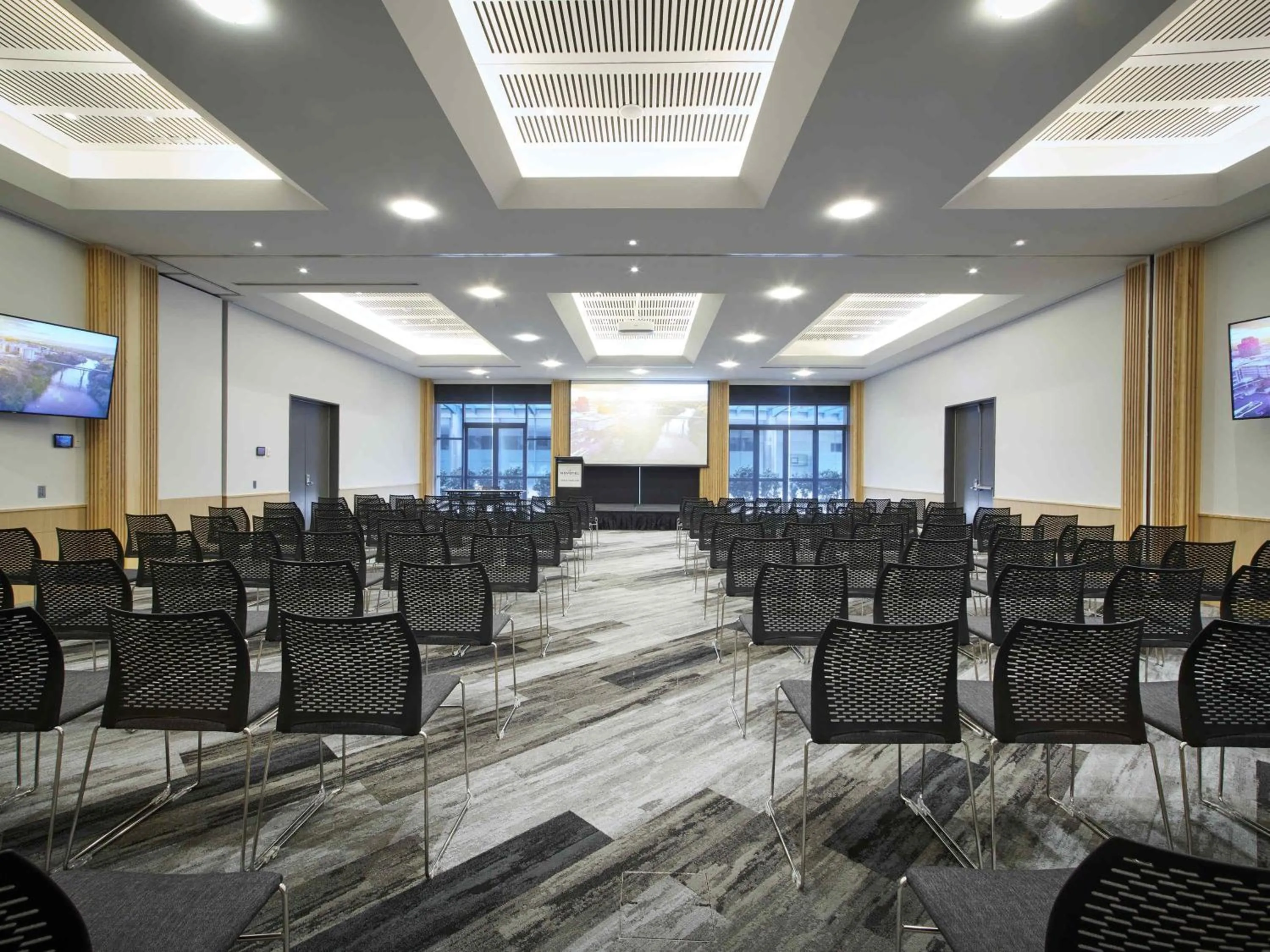 Meeting/conference room in Novotel Tainui Hamilton