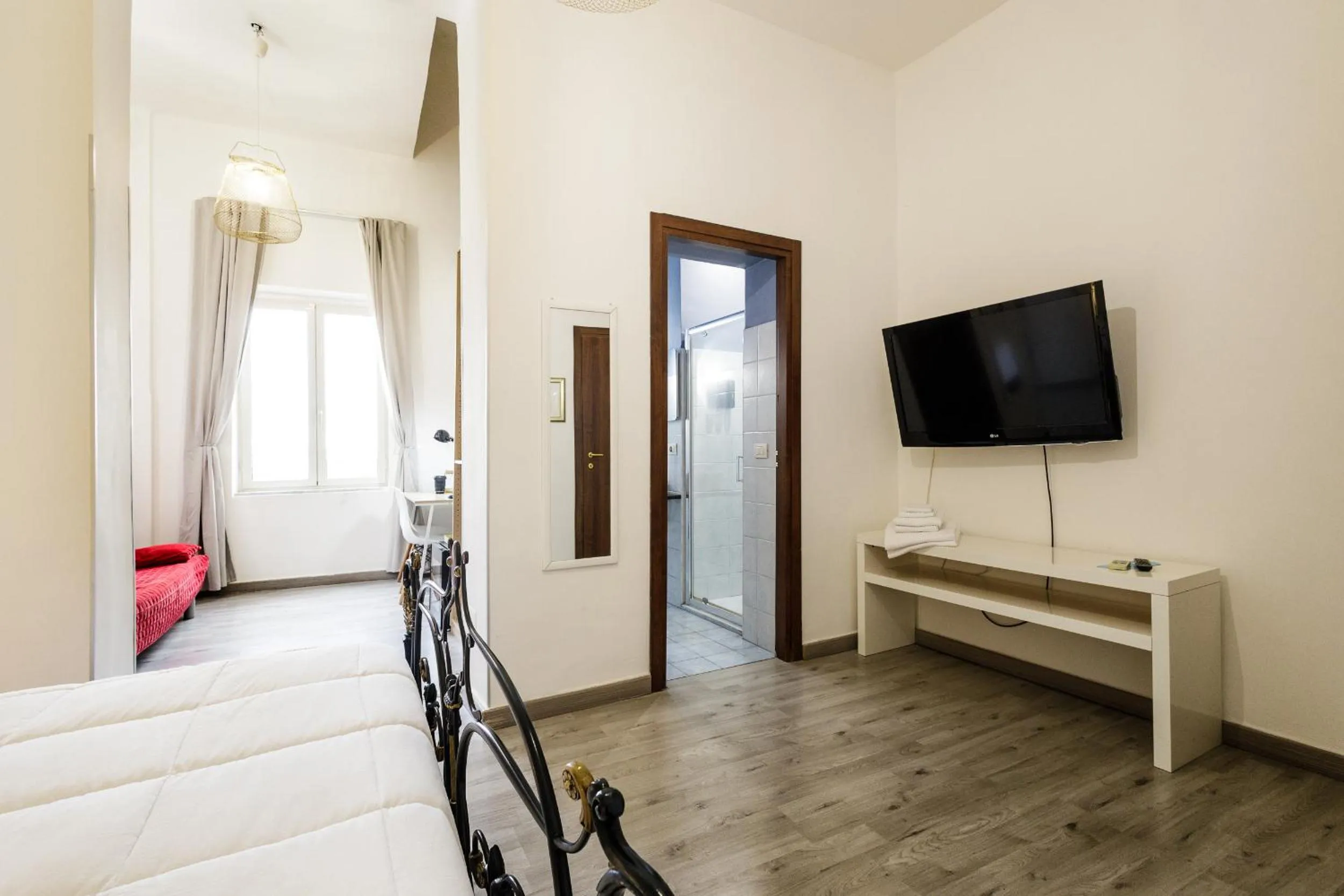 Photo of the whole room, Bed in Civico13