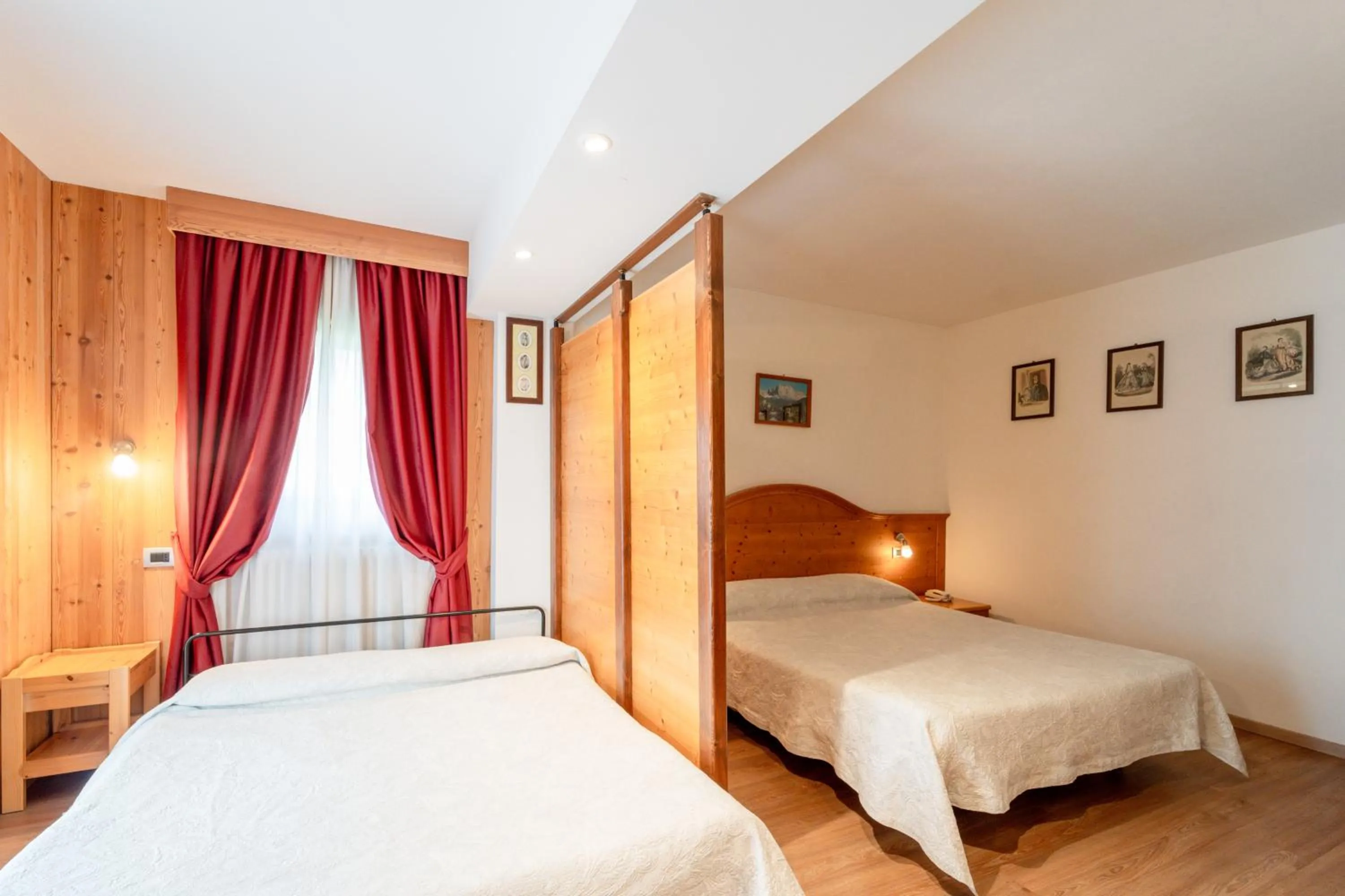 Bed in Hotel Orso Grigio