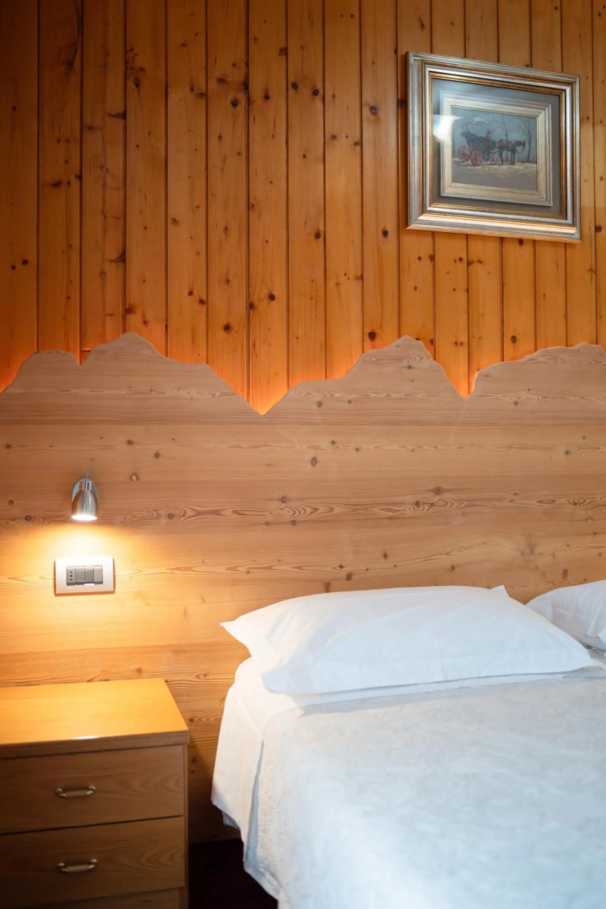Bed in Hotel Orso Grigio