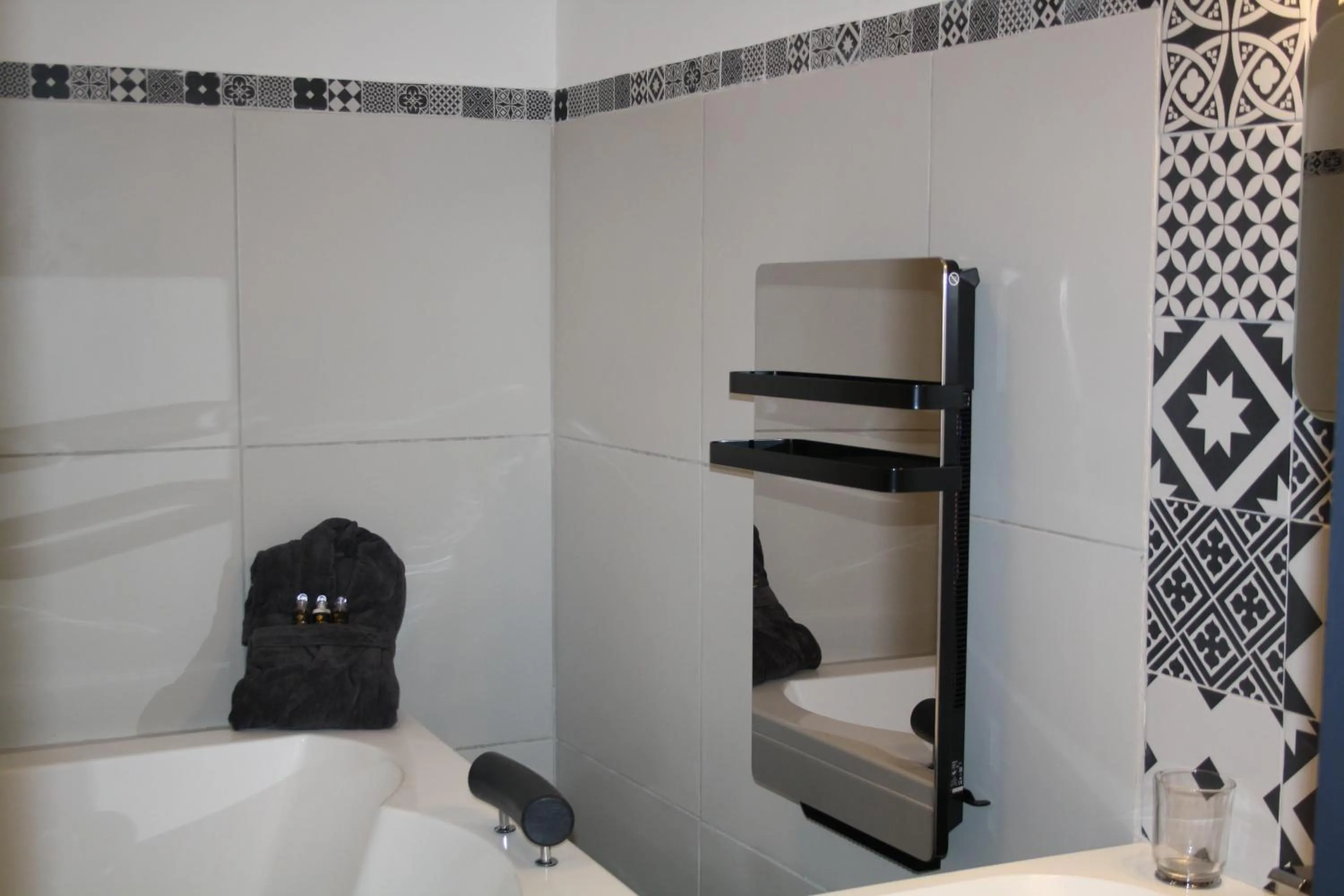 Bathroom in LA PARENTHESE AMOUREUSE