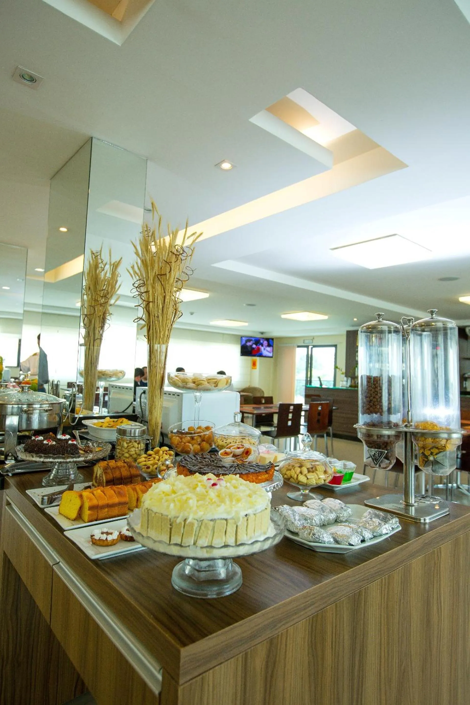 Food in Golden Plaza Hotel